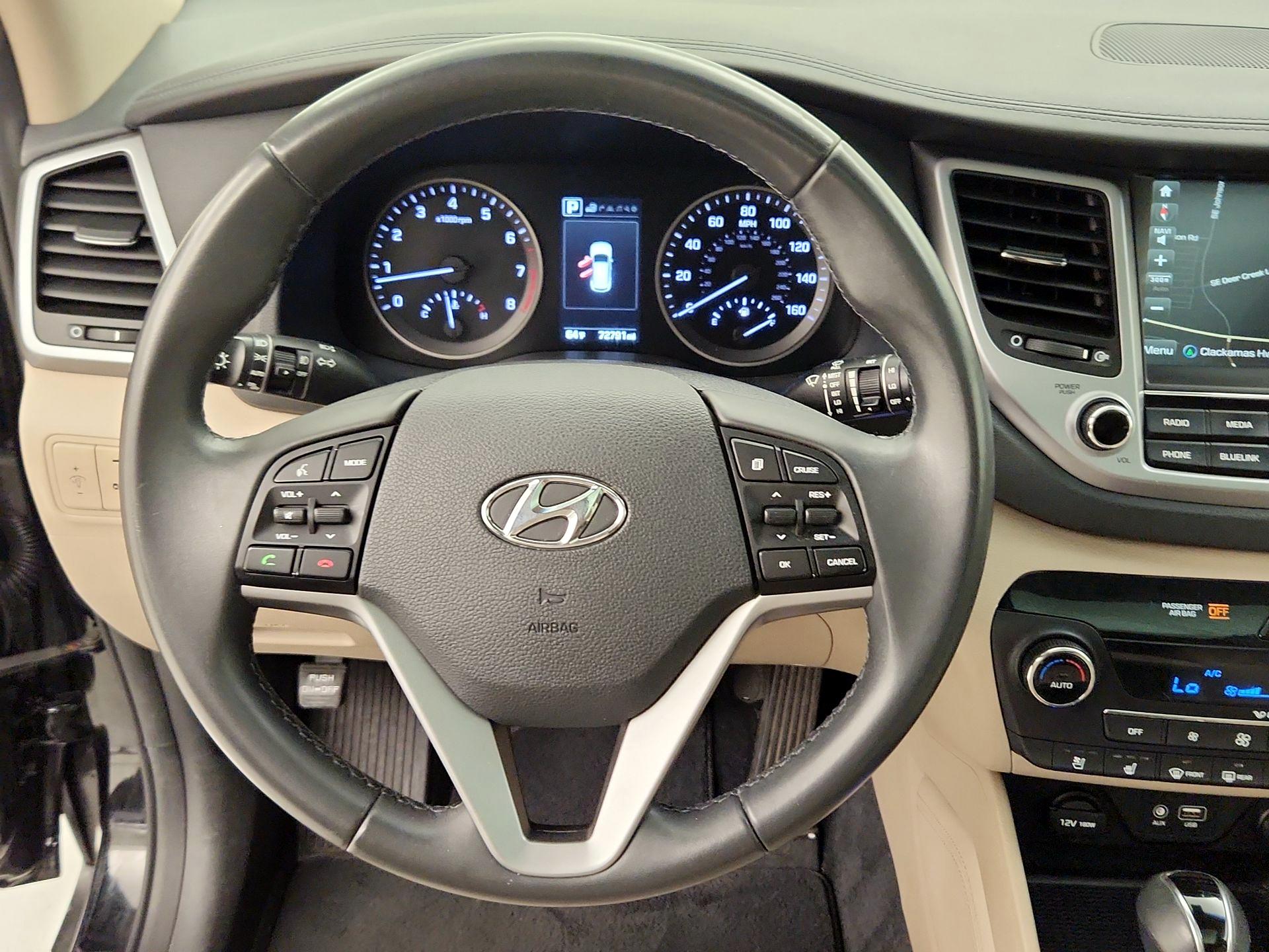 Thumbnail: 2017 Hyundai Tucson - 10