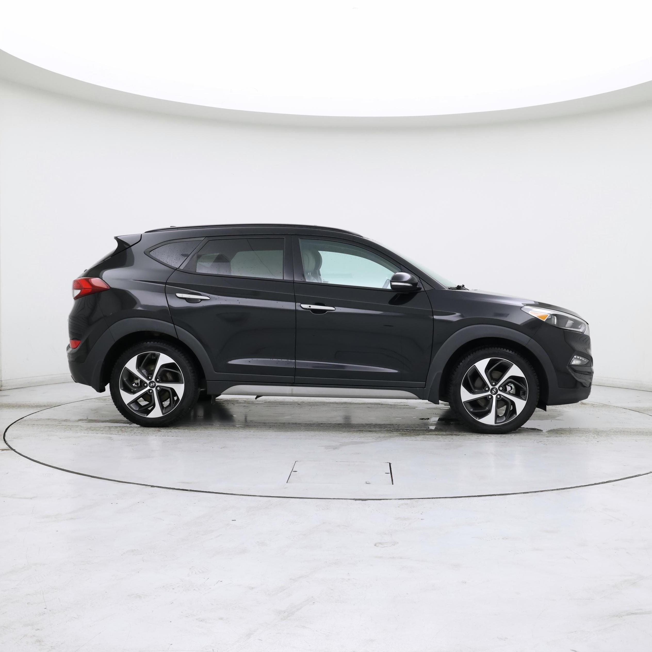 Thumbnail: 2017 Hyundai Tucson - 7