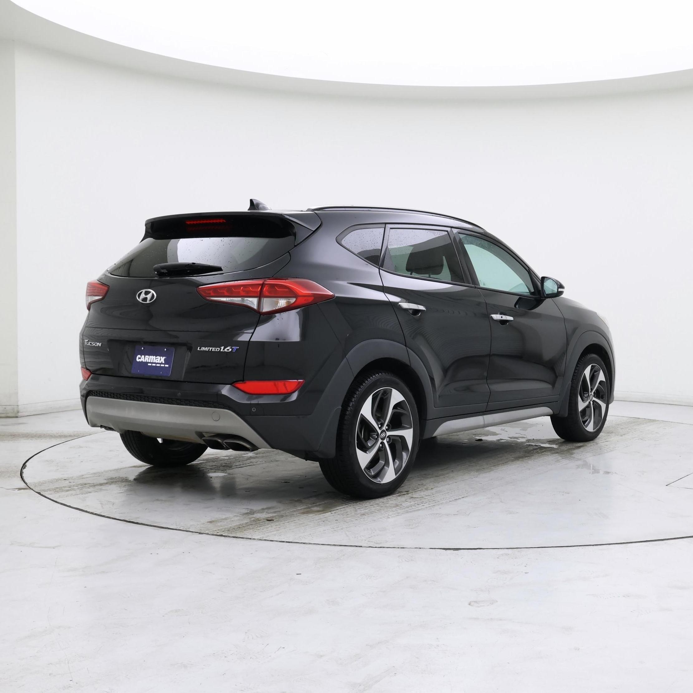 Thumbnail: 2017 Hyundai Tucson - 8