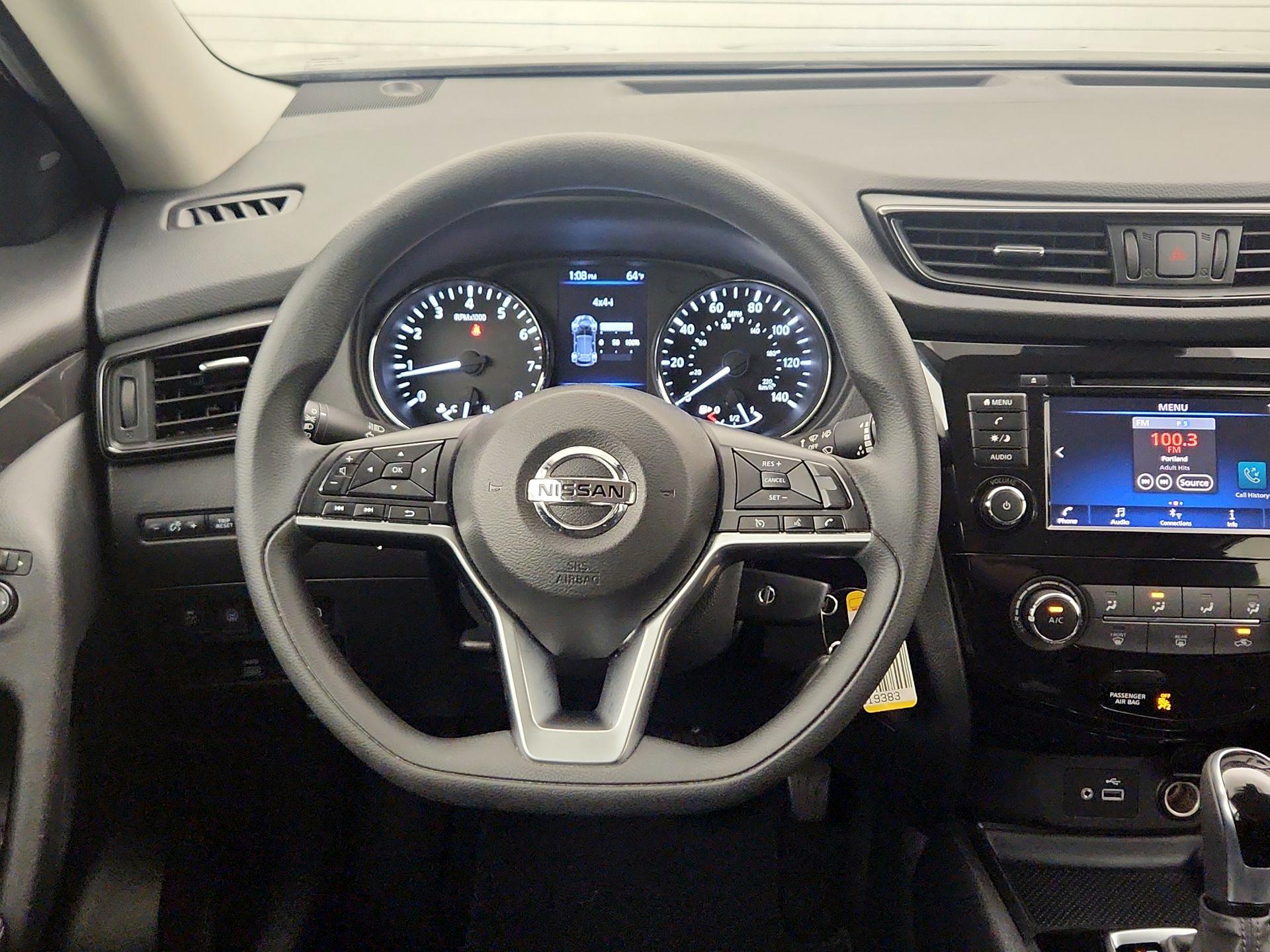 Thumbnail: 2020 Nissan Rogue - 10