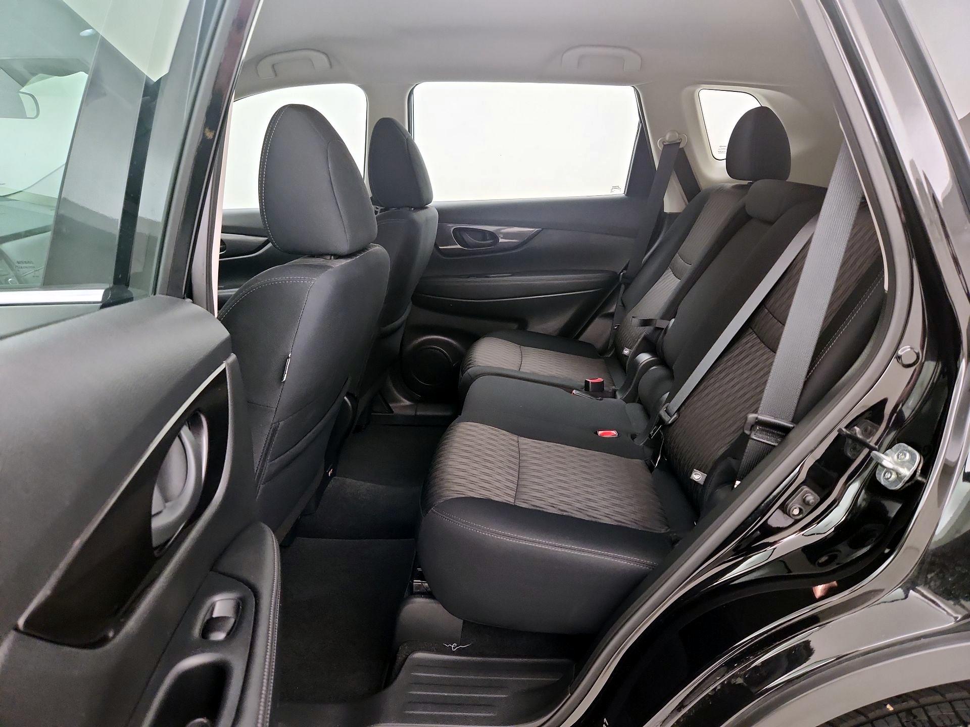 Thumbnail: 2020 Nissan Rogue - 19