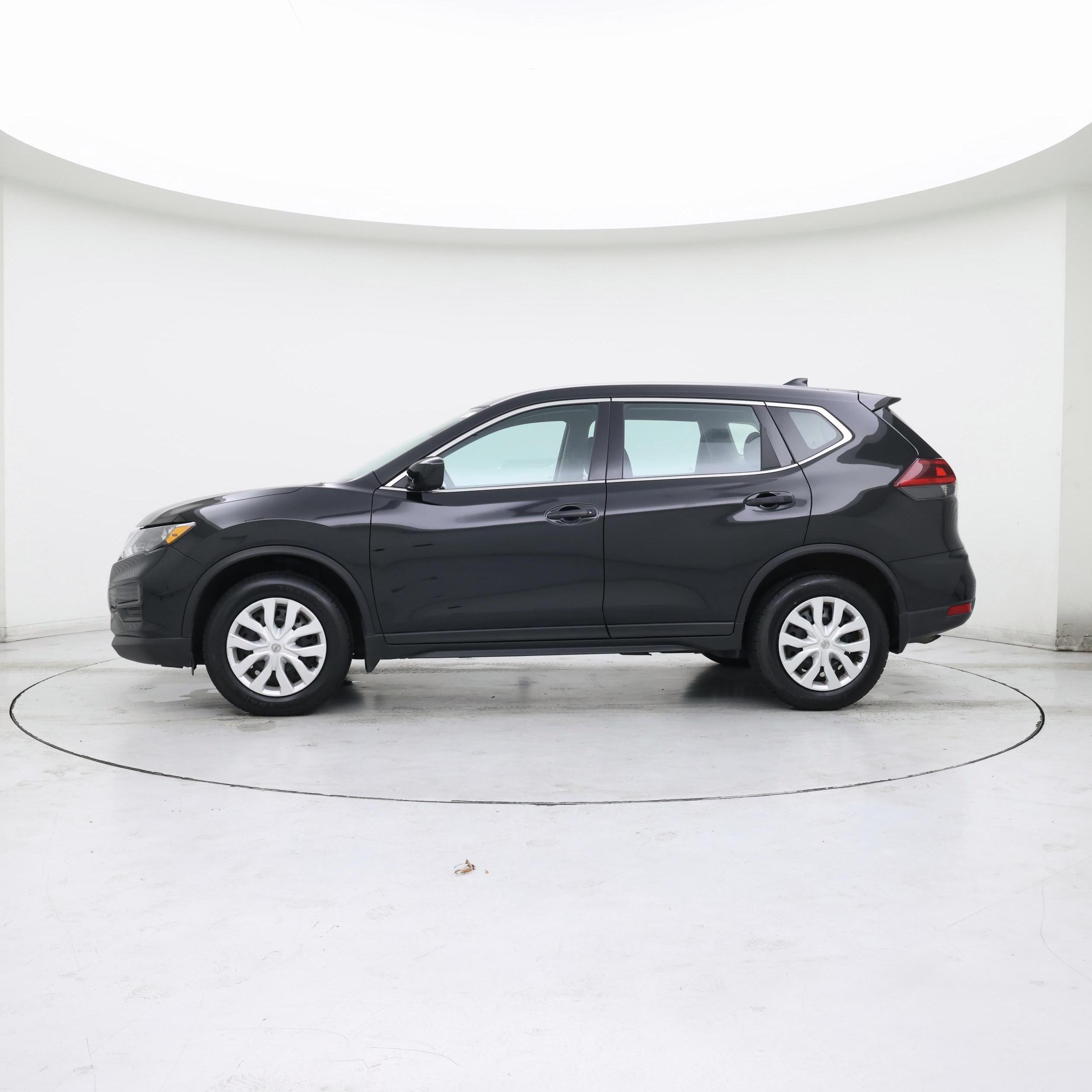Thumbnail: 2020 Nissan Rogue - 3