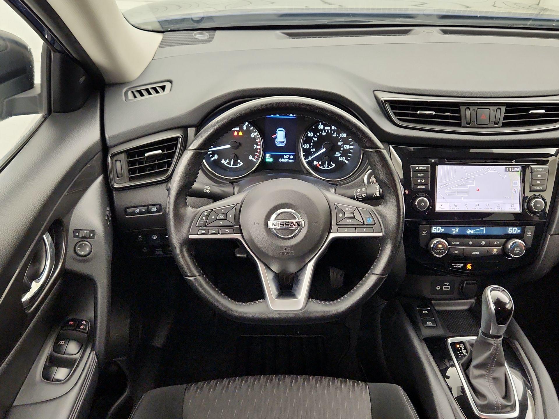Thumbnail: 2020 Nissan Rogue - 10