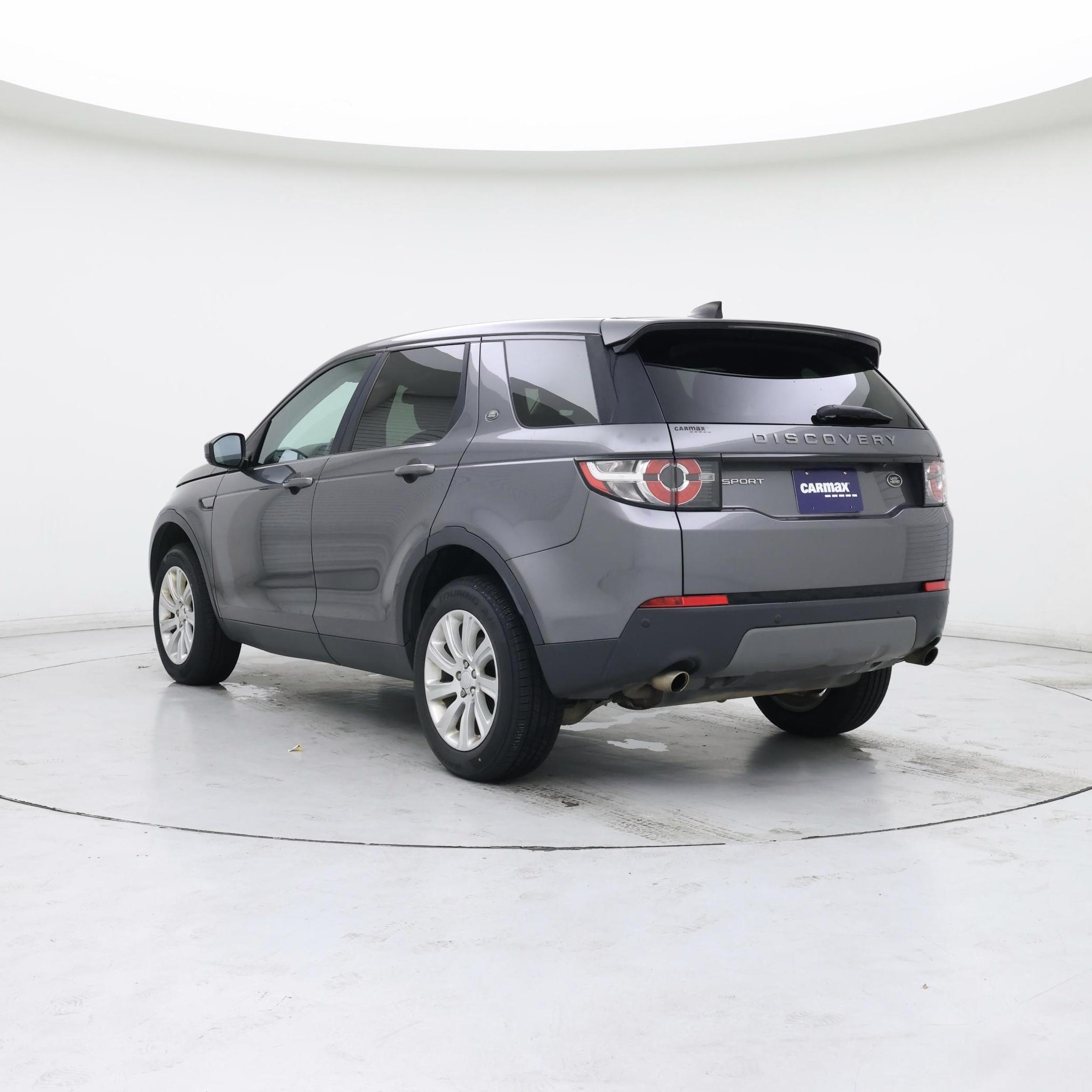 Thumbnail: 2017 Land Rover Discovery Sport - 2