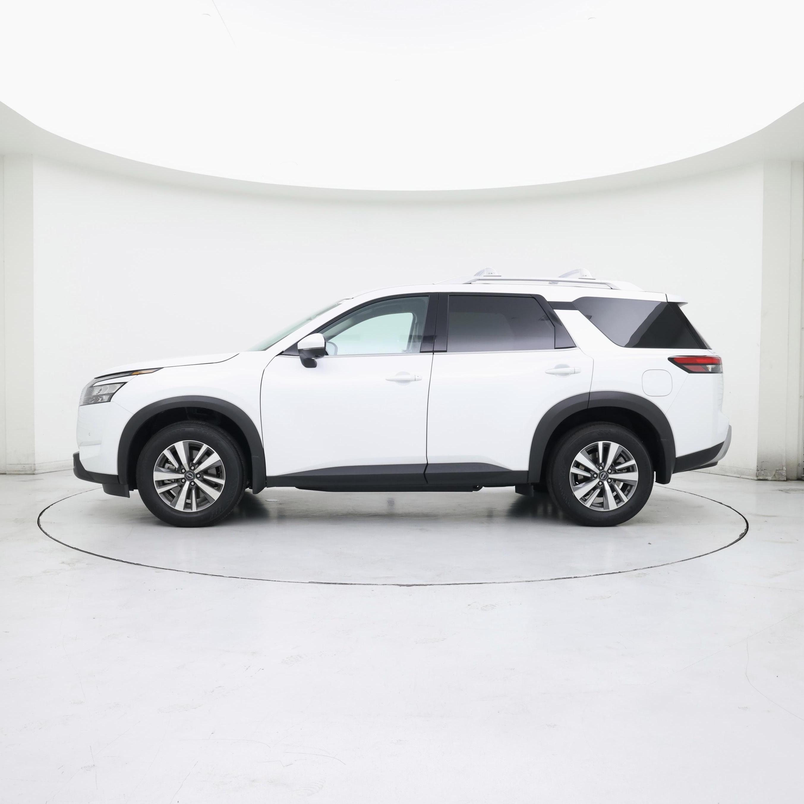 Thumbnail: 2025 Nissan Pathfinder - 3