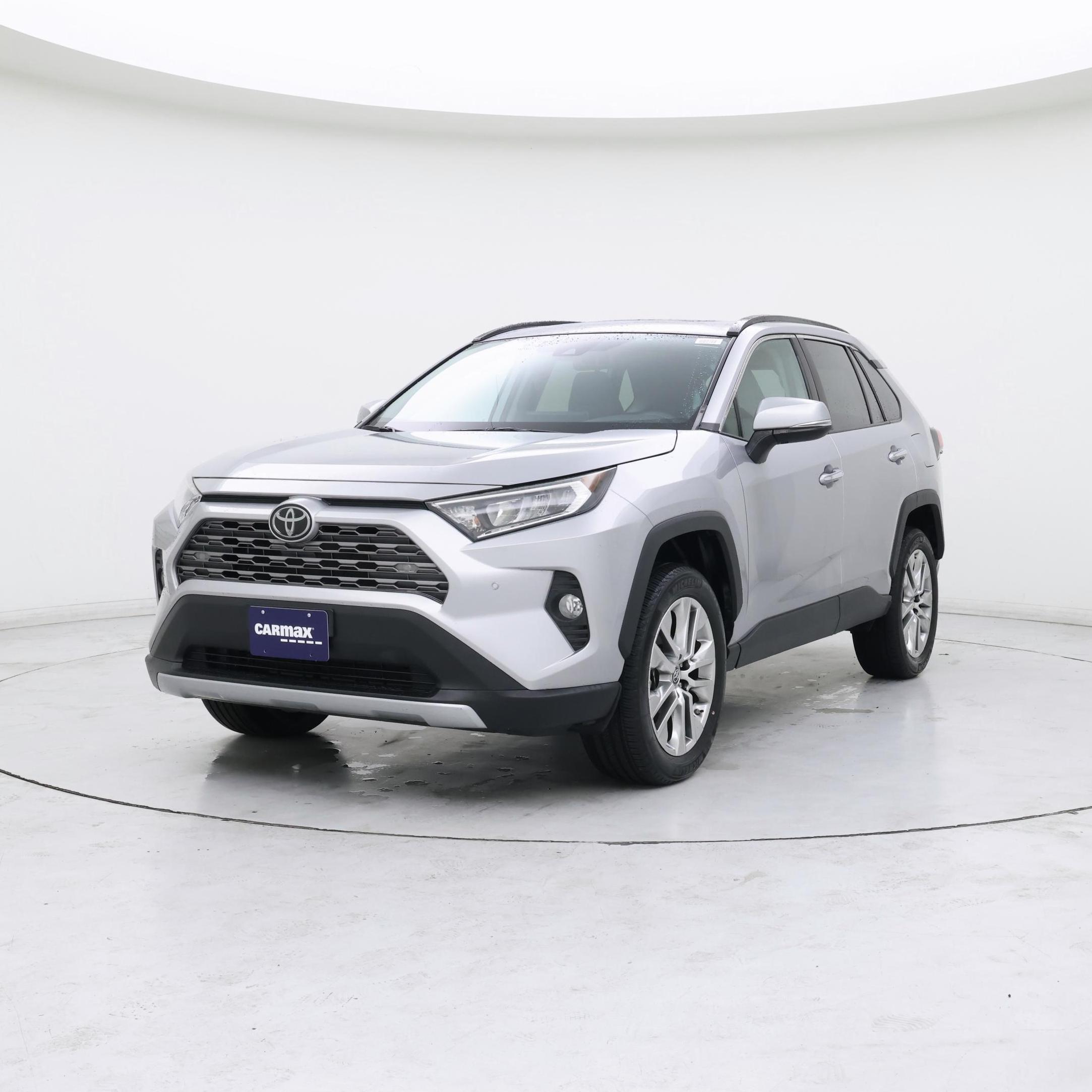 Thumbnail: 2019 Toyota RAV4 - 4