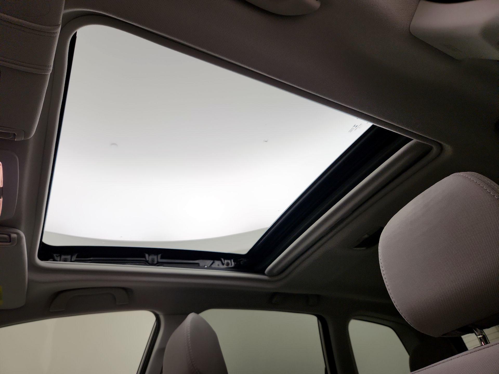 Thumbnail: 2015 Subaru Forester - 19