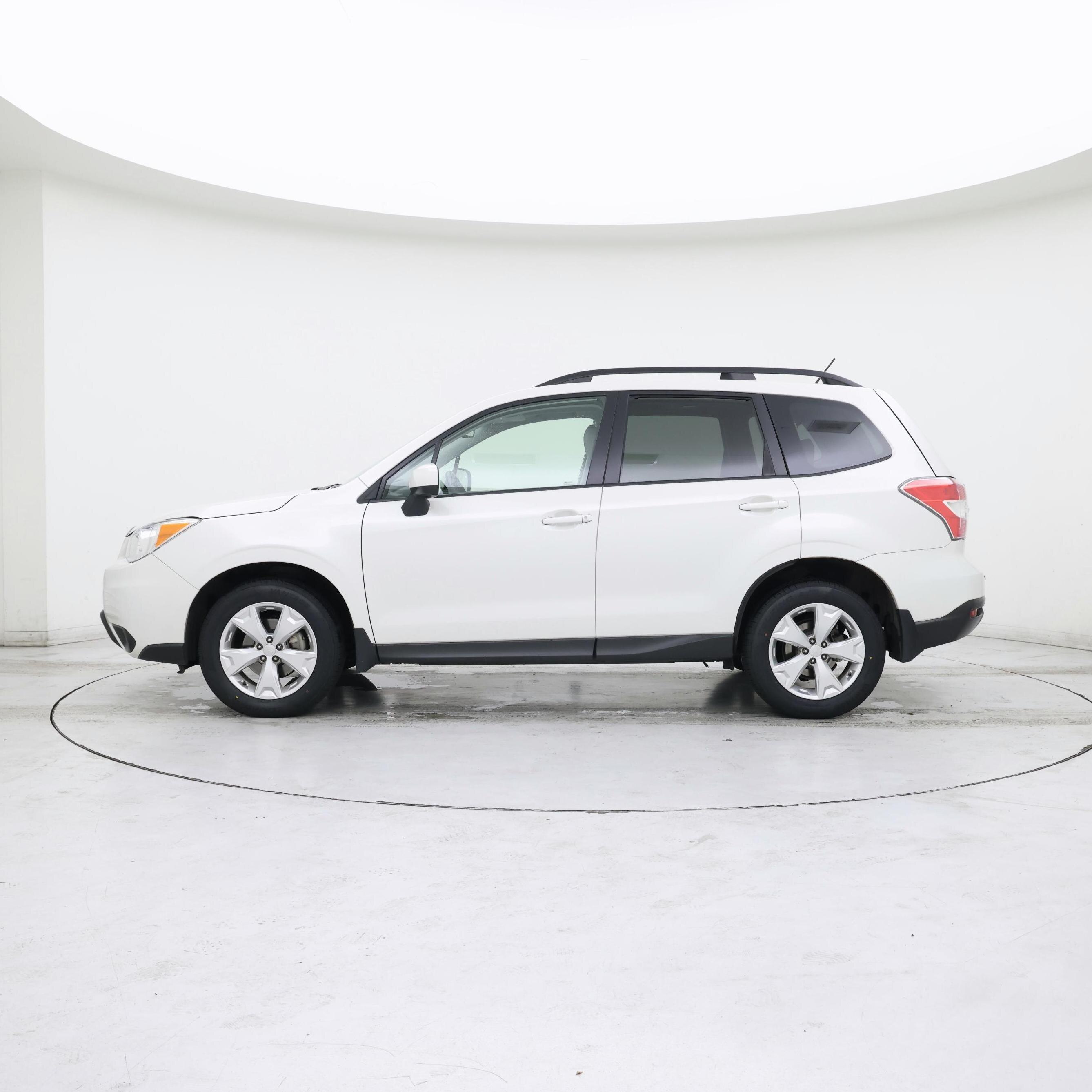 Thumbnail: 2015 Subaru Forester - 3