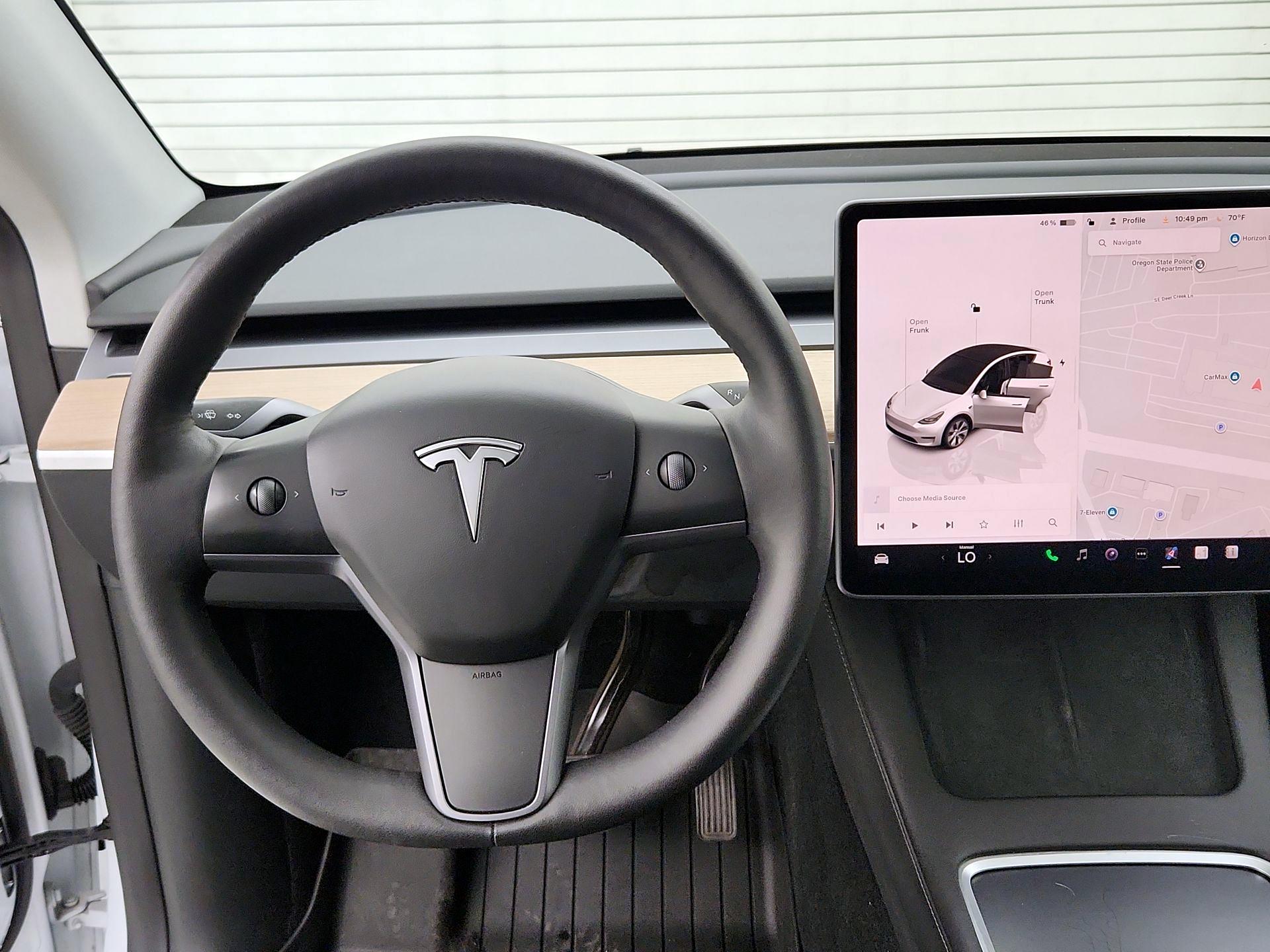 Thumbnail: 2023 Tesla Model Y - 10