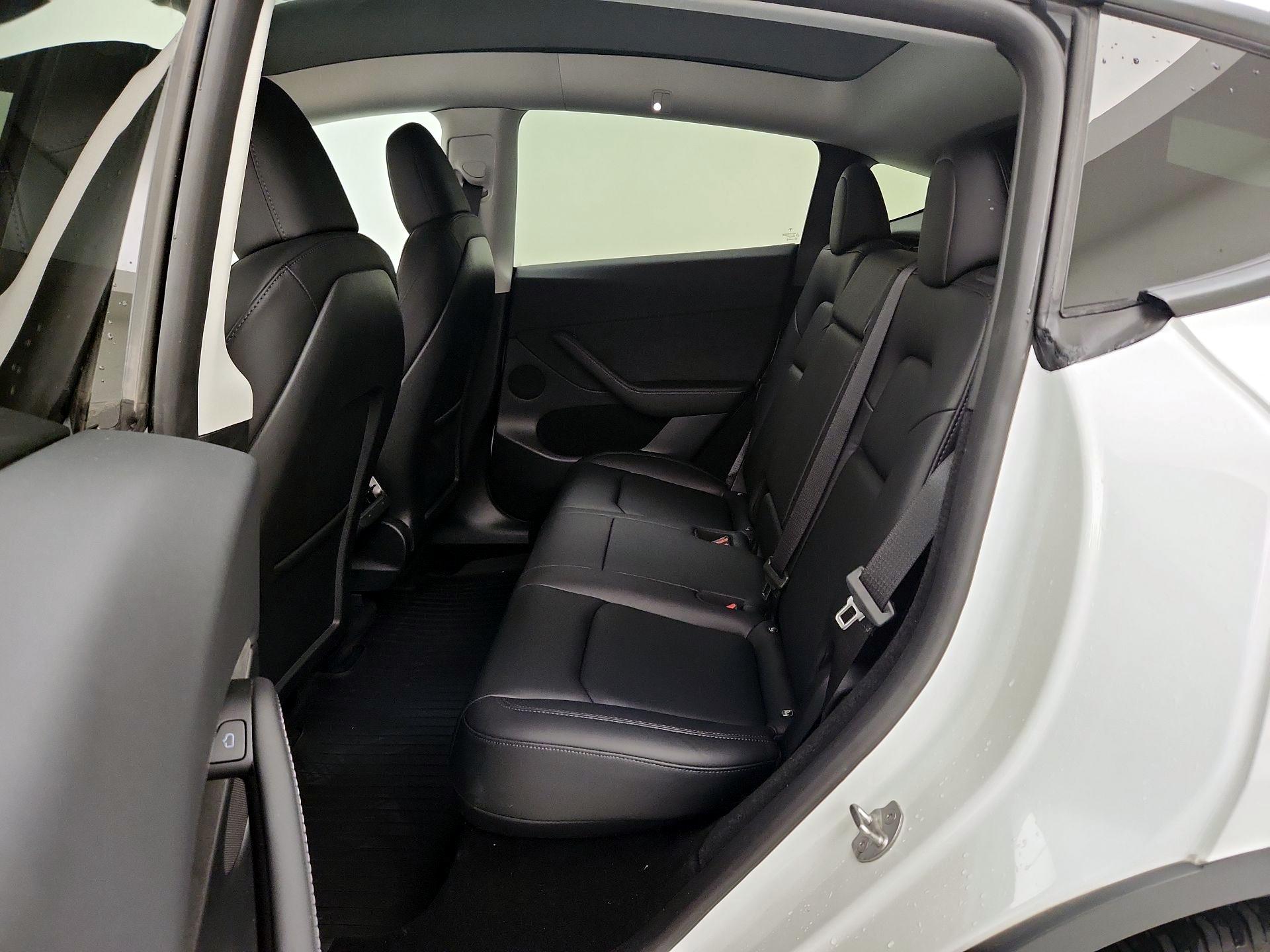Thumbnail: 2023 Tesla Model Y - 19