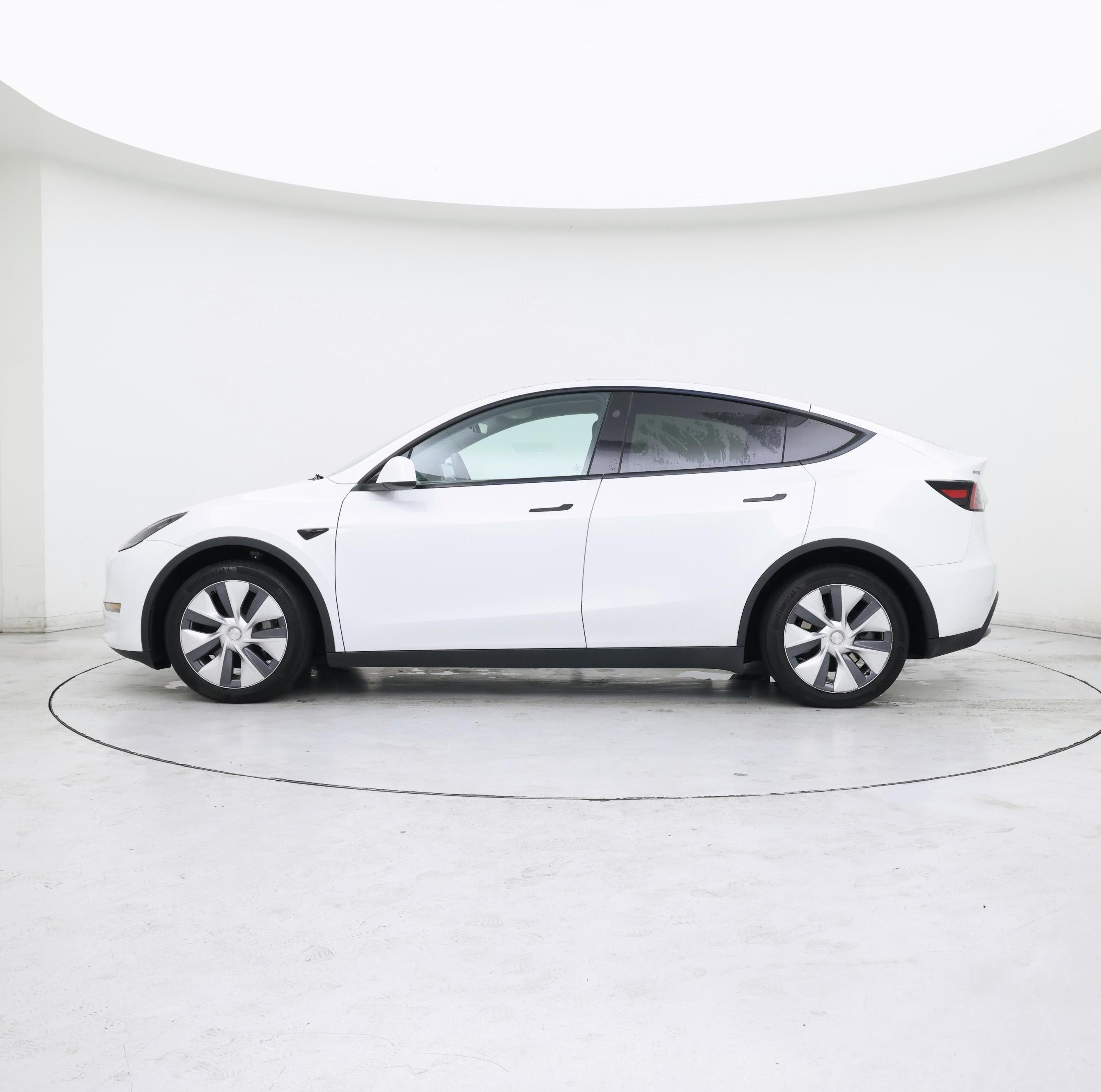 Thumbnail: 2023 Tesla Model Y - 3