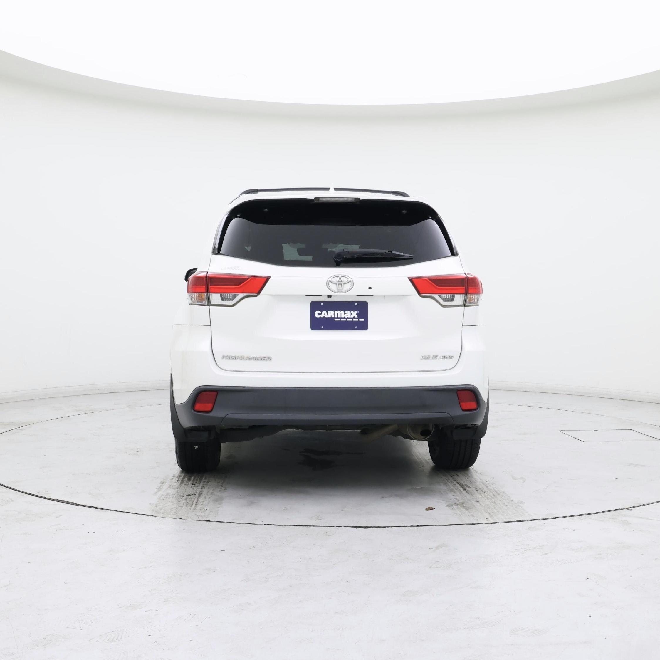Thumbnail: 2017 Toyota Highlander - 6