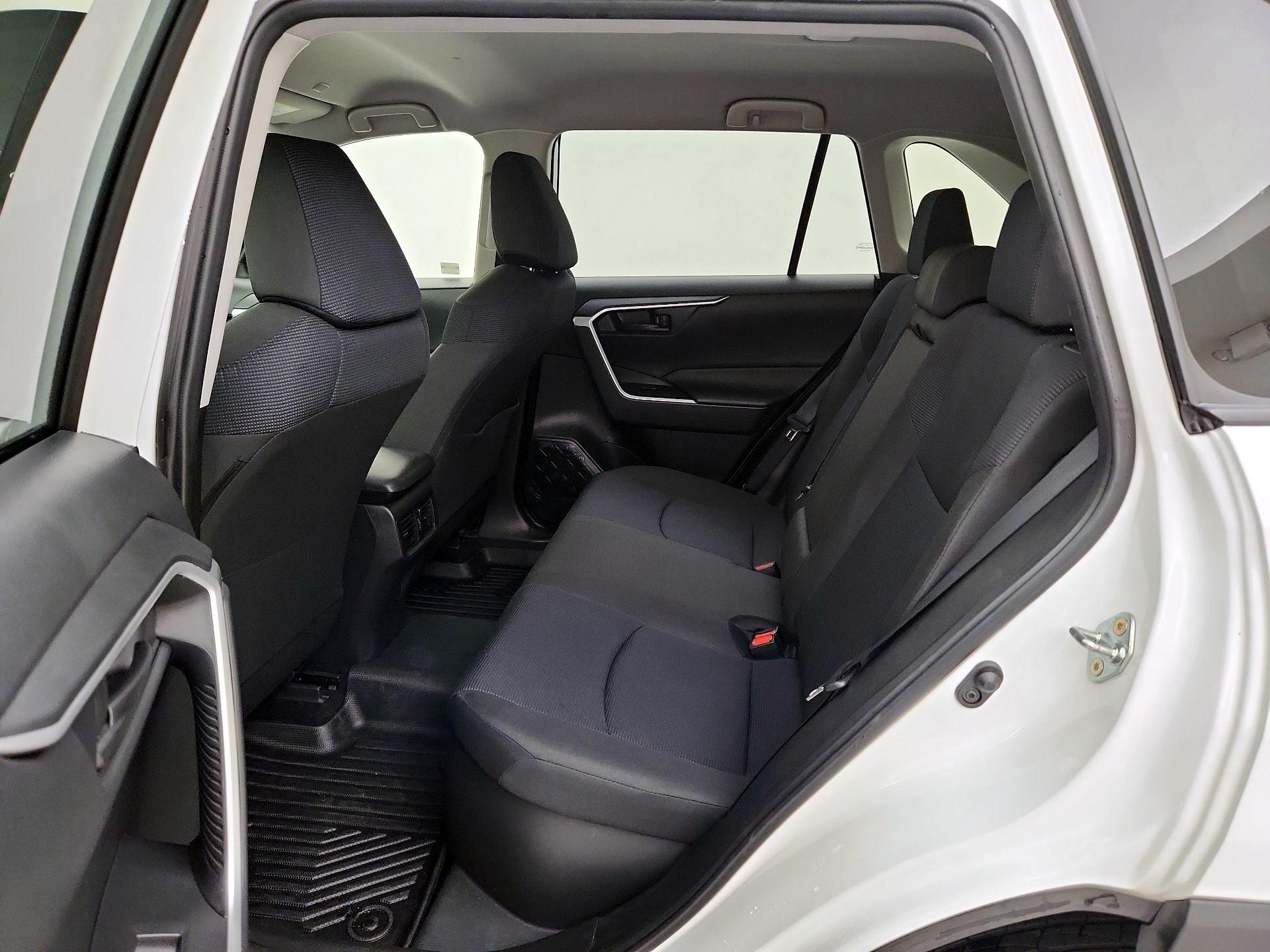 Thumbnail: 2024 Toyota RAV4 - 20