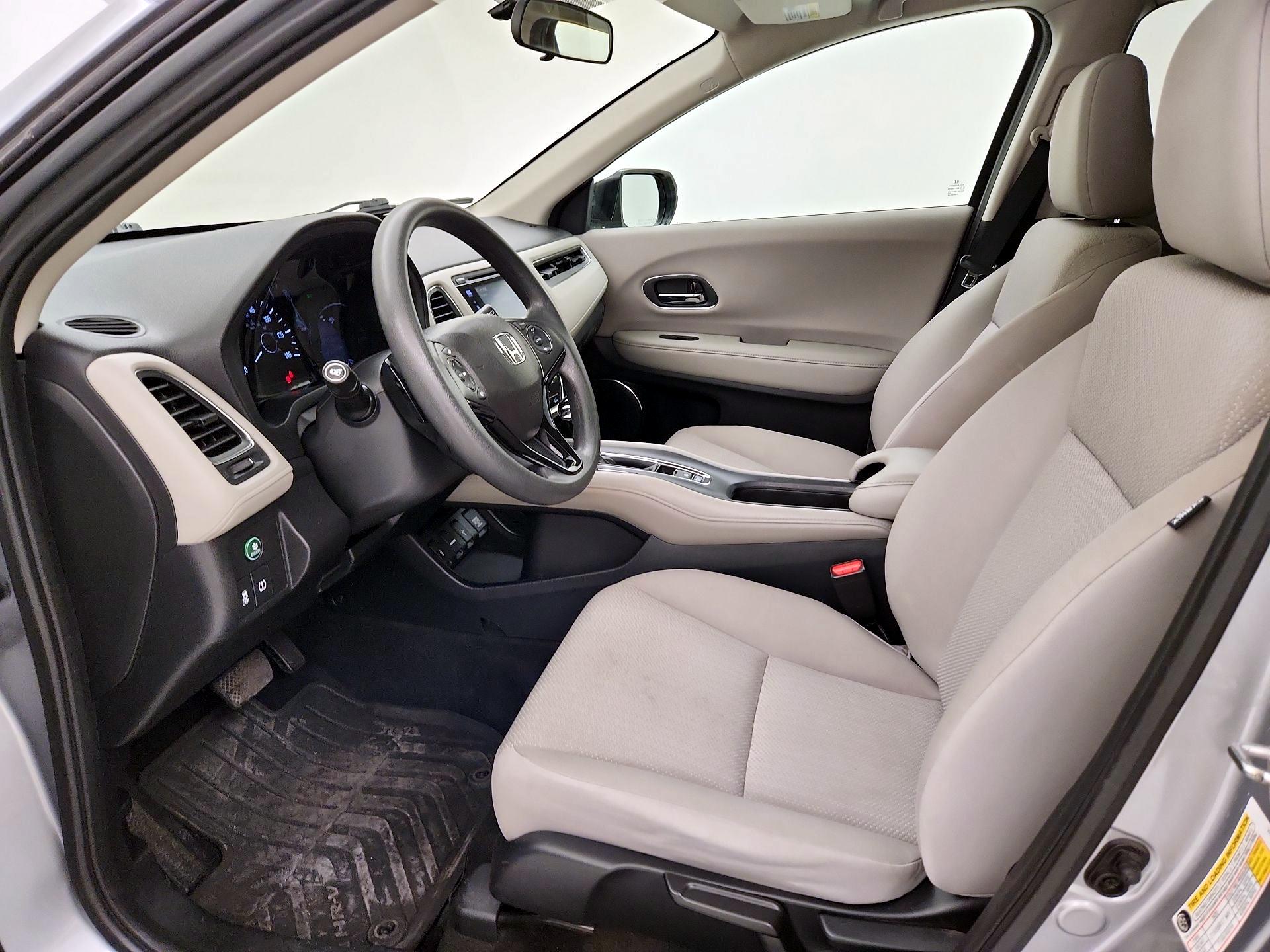 Thumbnail: 2018 Honda HR-V - 11