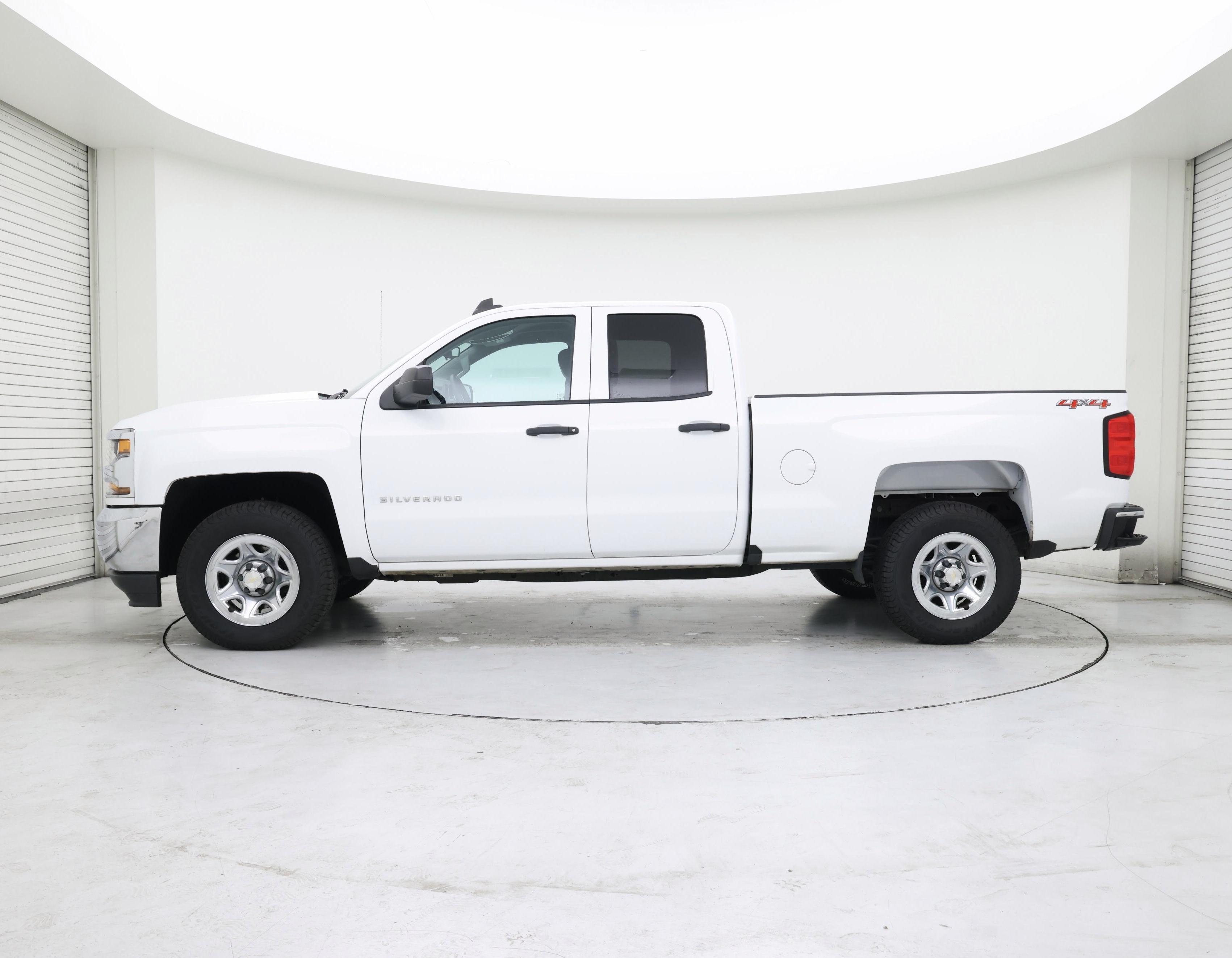 Thumbnail: 2017 Chevrolet Silverado 1500 - 3