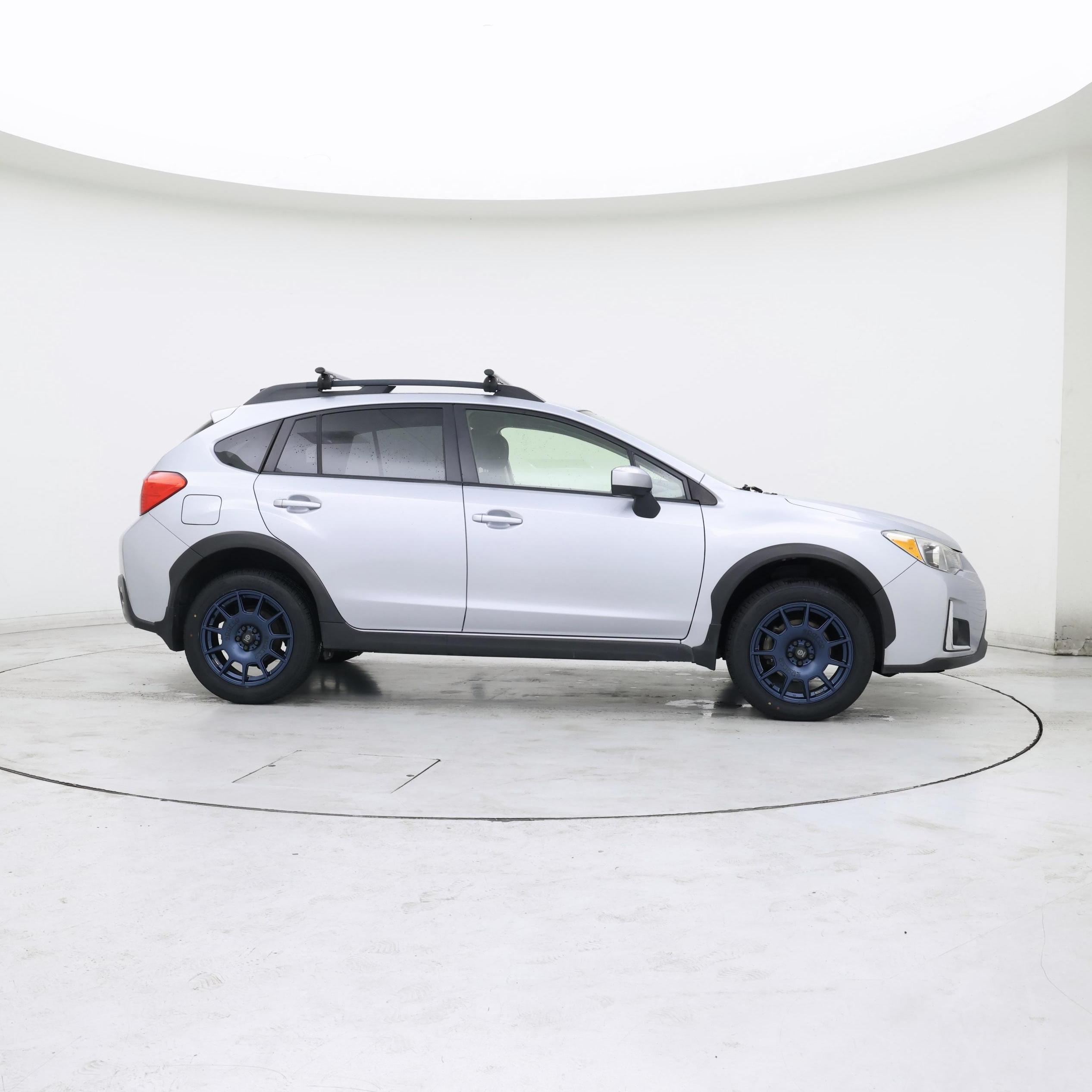 Thumbnail: 2017 Subaru Crosstrek - 7
