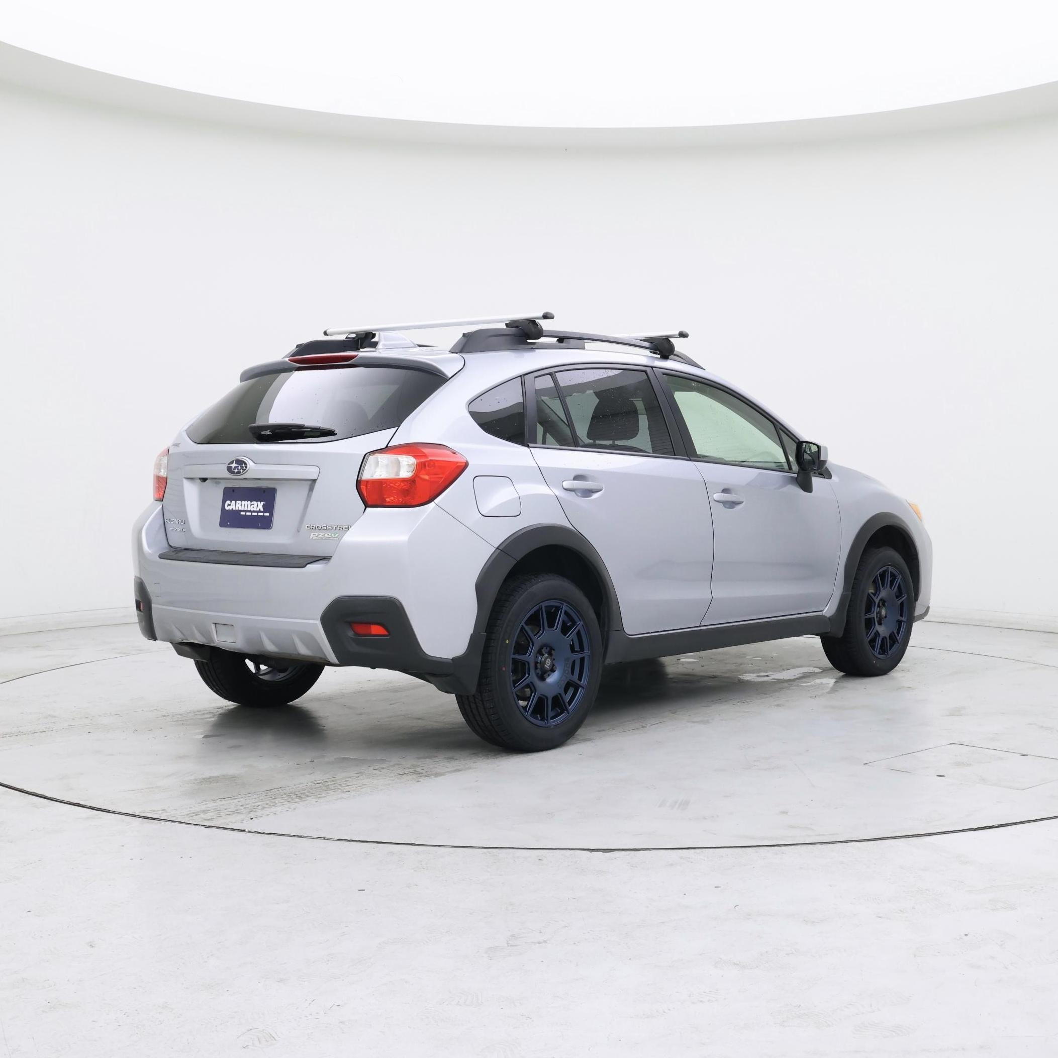 Thumbnail: 2017 Subaru Crosstrek - 8