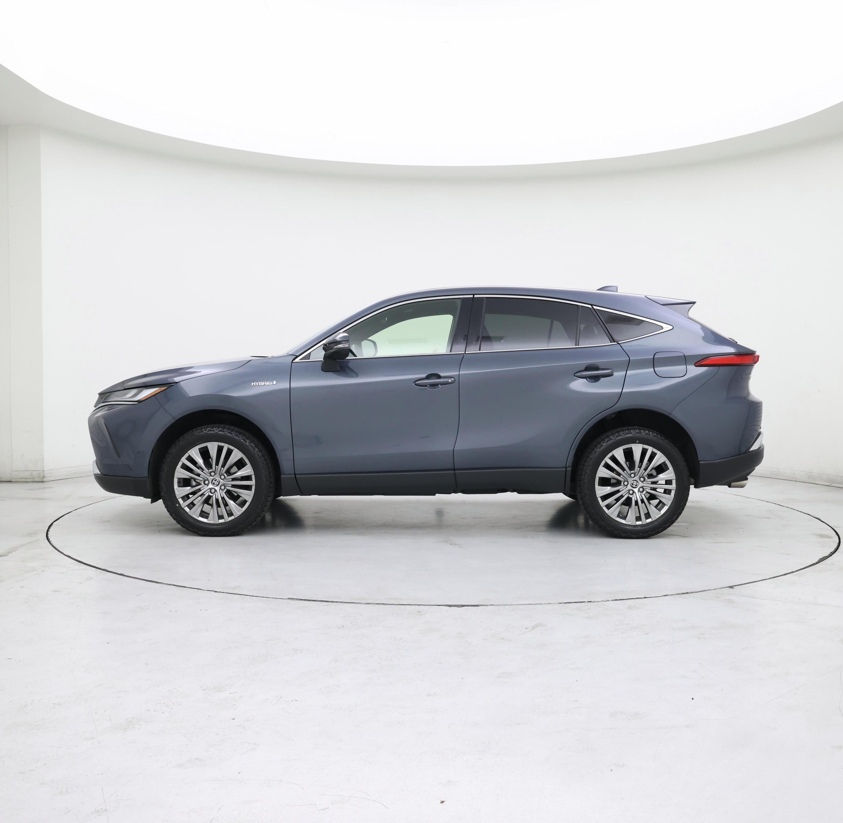 Thumbnail: 2021 Toyota Venza - 3