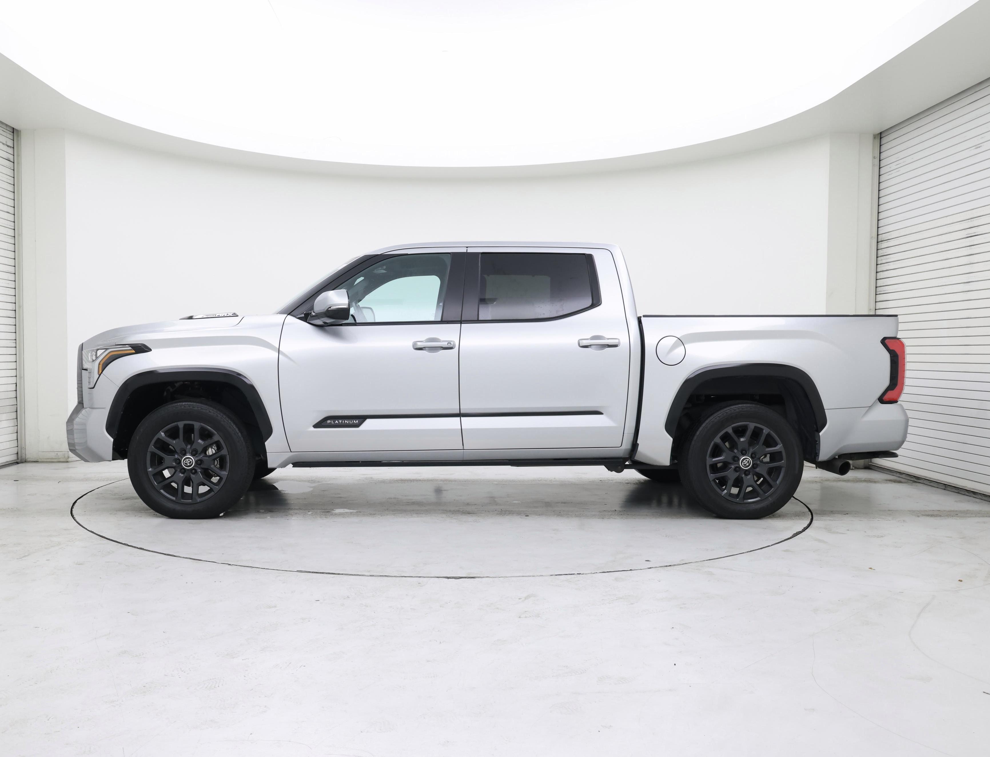 Thumbnail: 2024 Toyota Tundra - 3