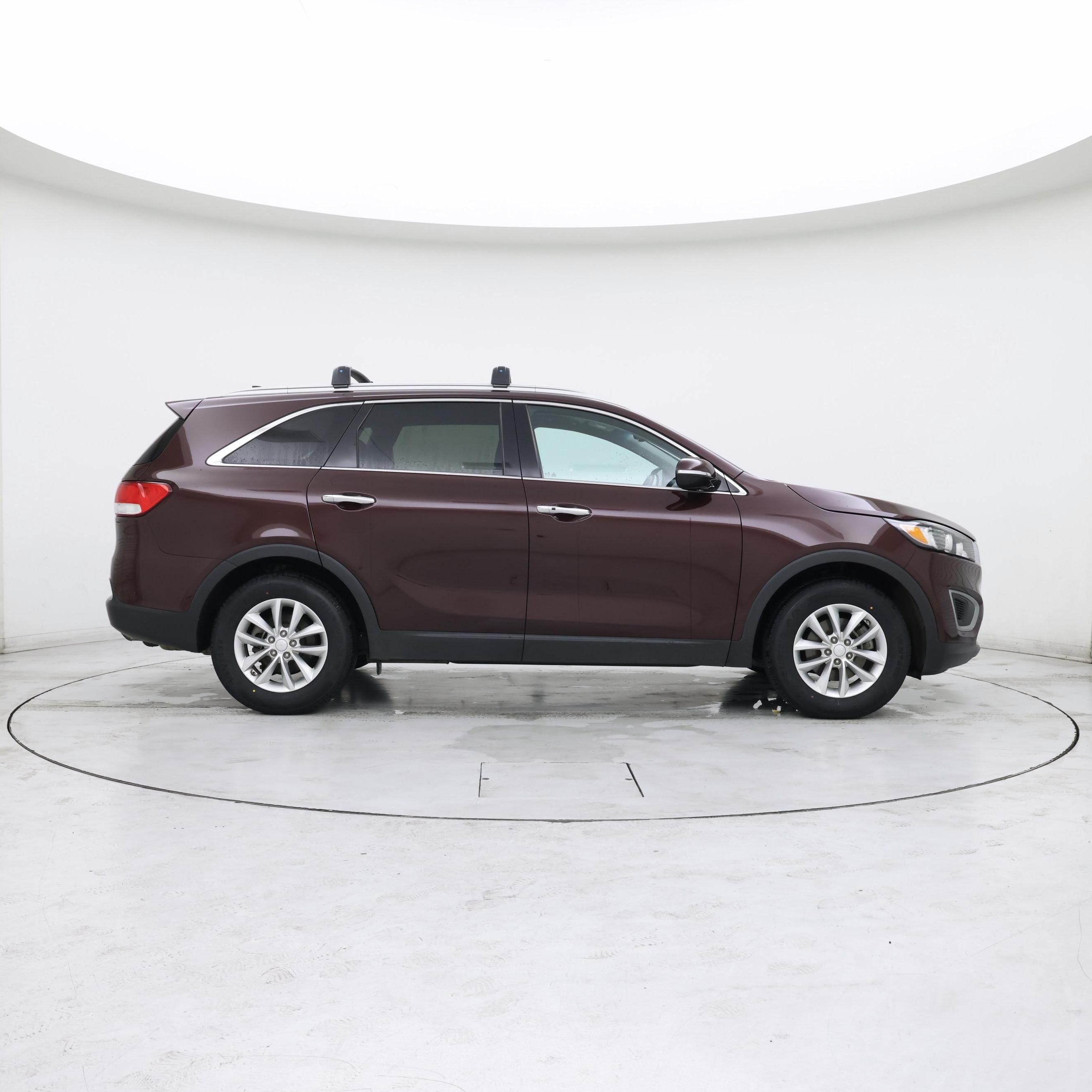 Thumbnail: 2017 Kia Sorento - 7