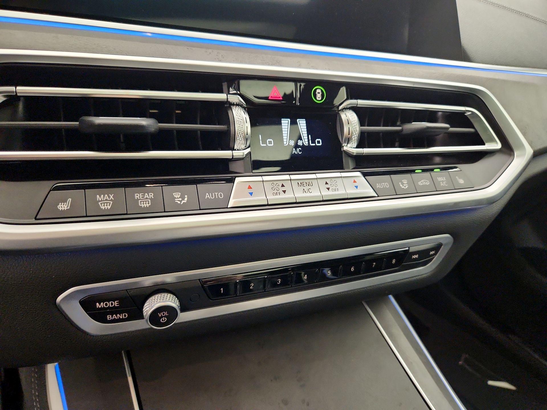 Thumbnail: 2022 BMW X5 - 17