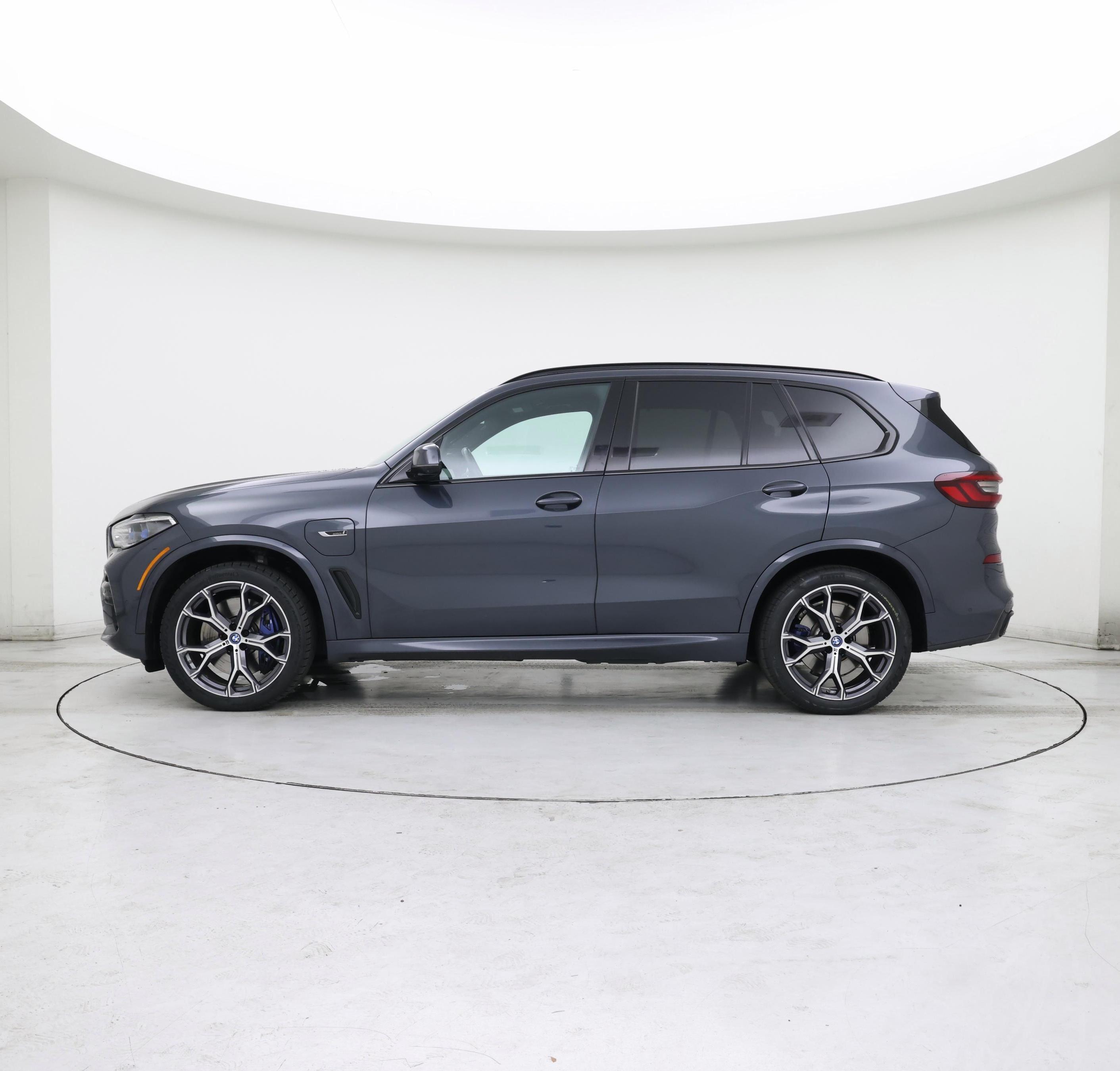 Thumbnail: 2022 BMW X5 - 3