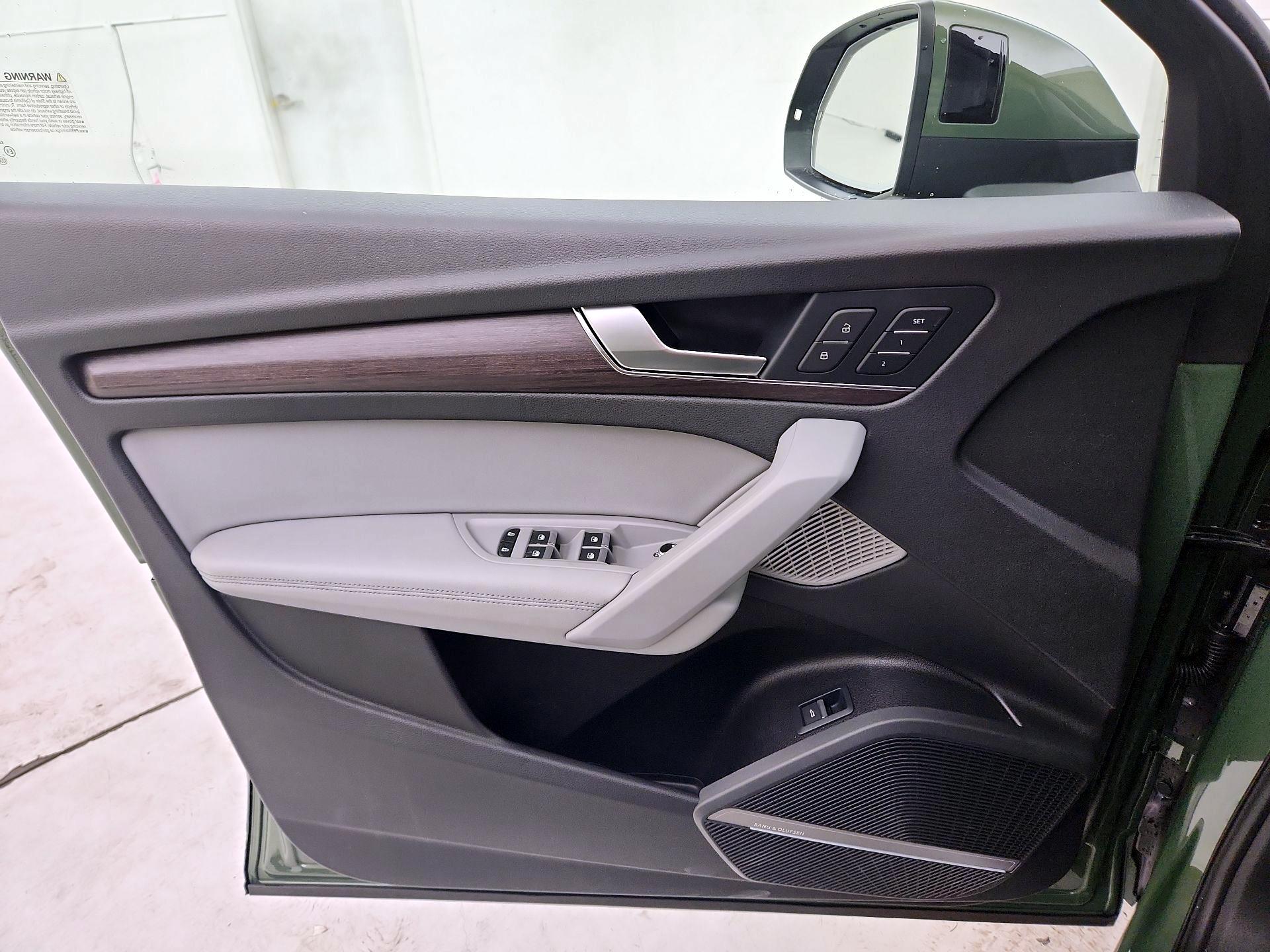 Thumbnail: 2022 Audi Q5 - 12