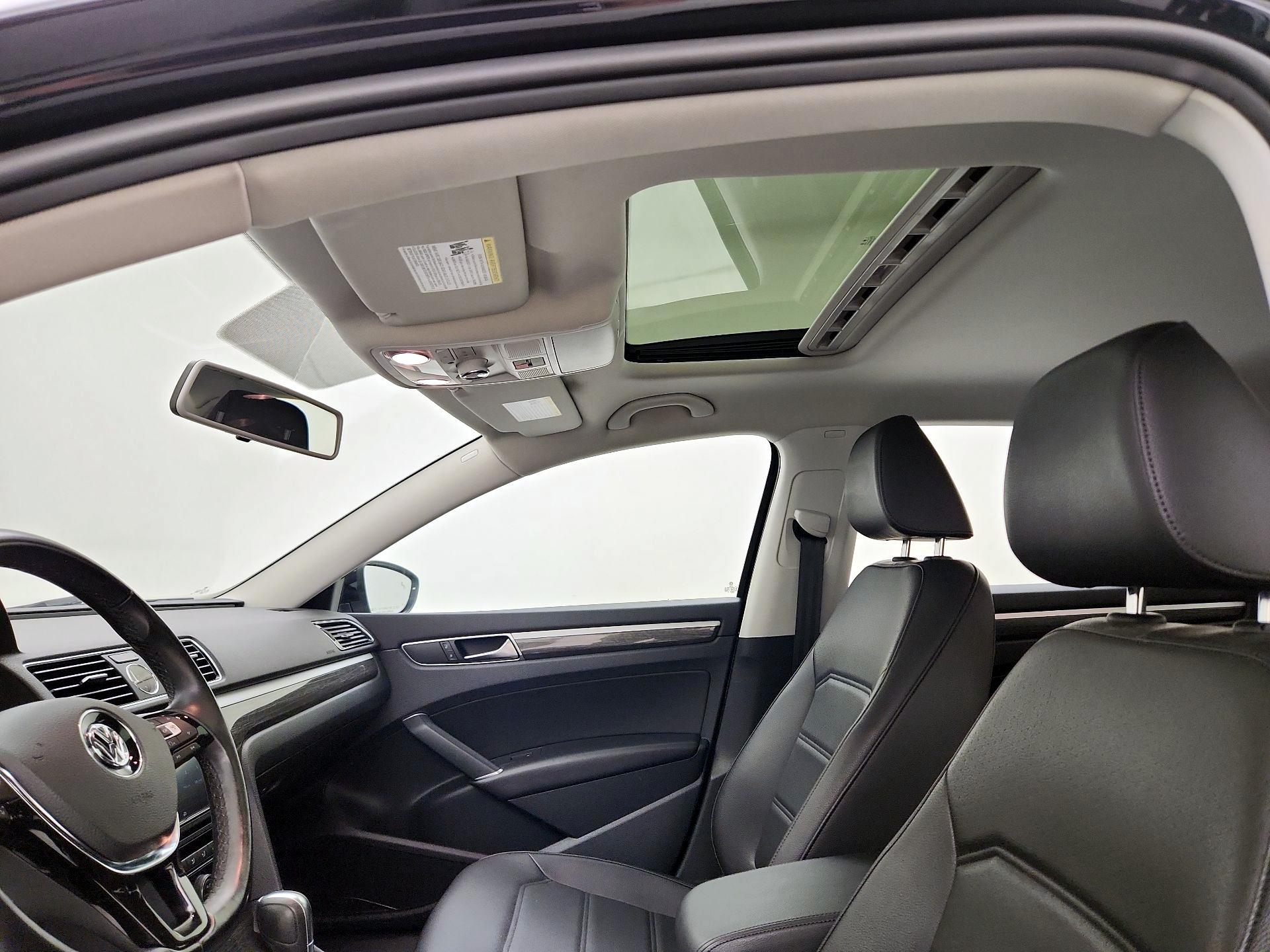Thumbnail: 2017 Volkswagen Passat - 20