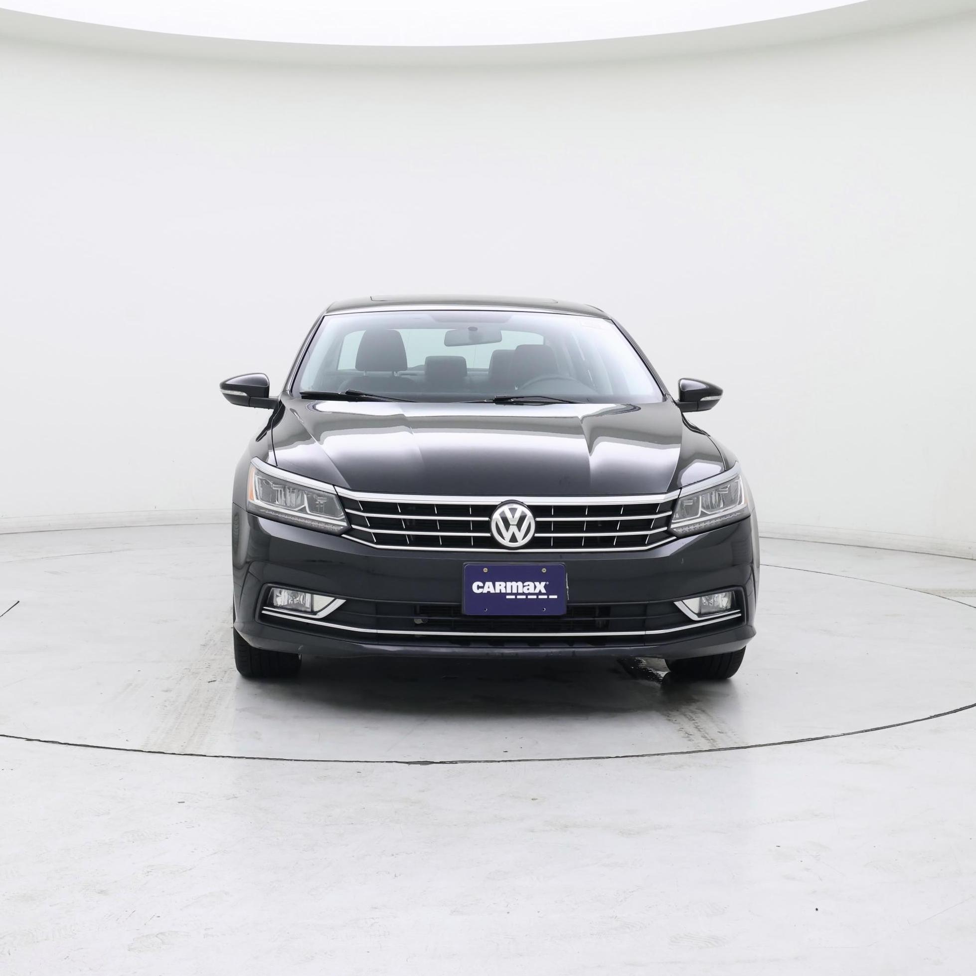 Thumbnail: 2017 Volkswagen Passat - 5