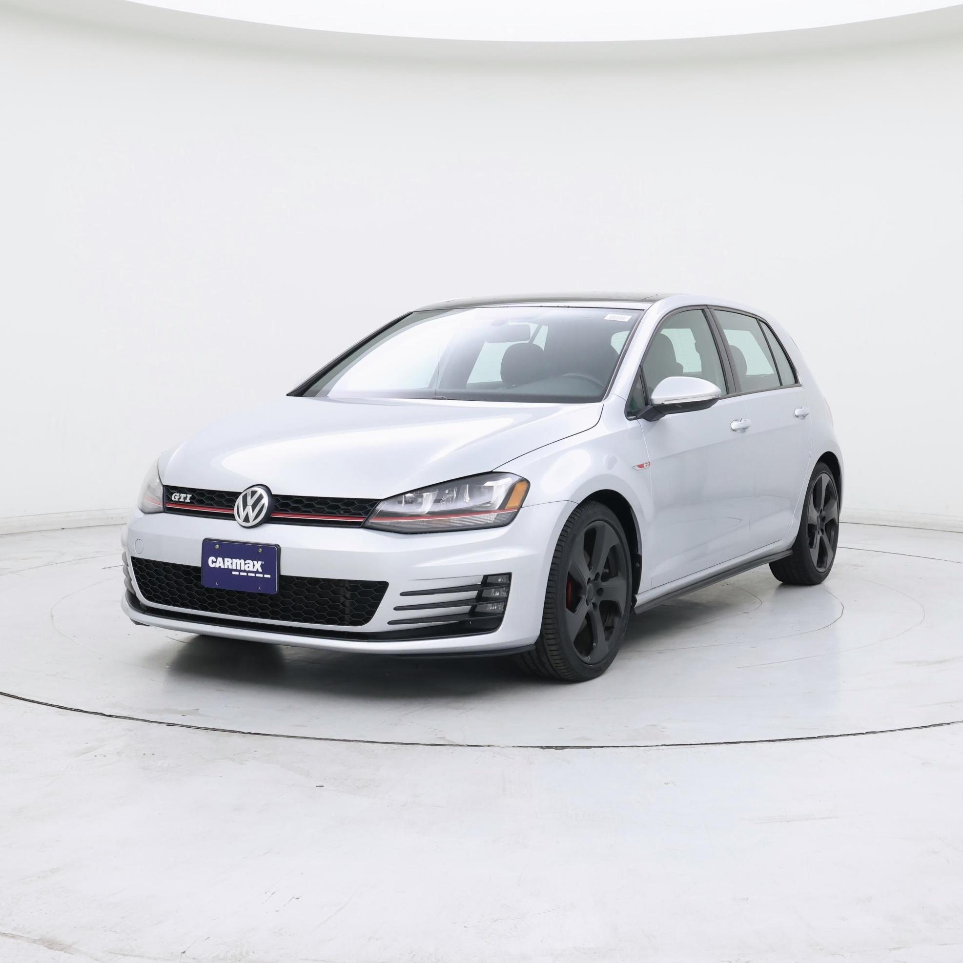 Thumbnail: 2015 Volkswagen Golf - 4