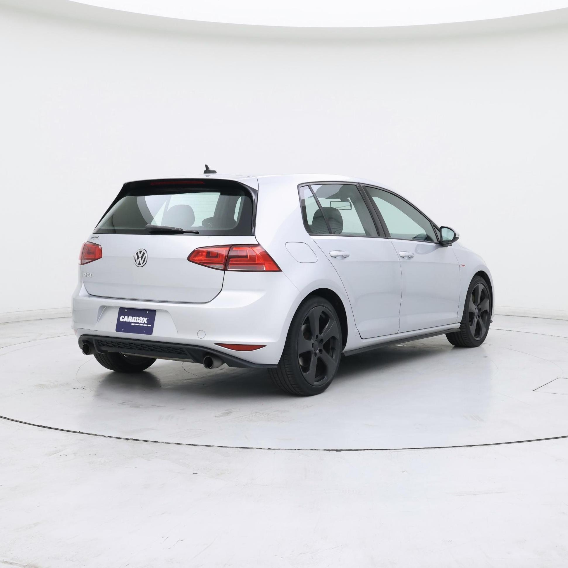 Thumbnail: 2015 Volkswagen Golf - 8
