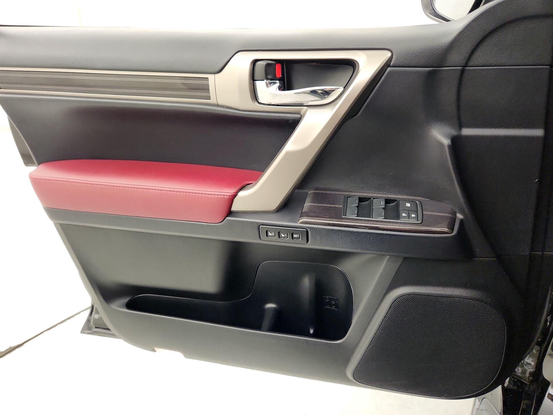 Thumbnail: 2020 Lexus GX - 12
