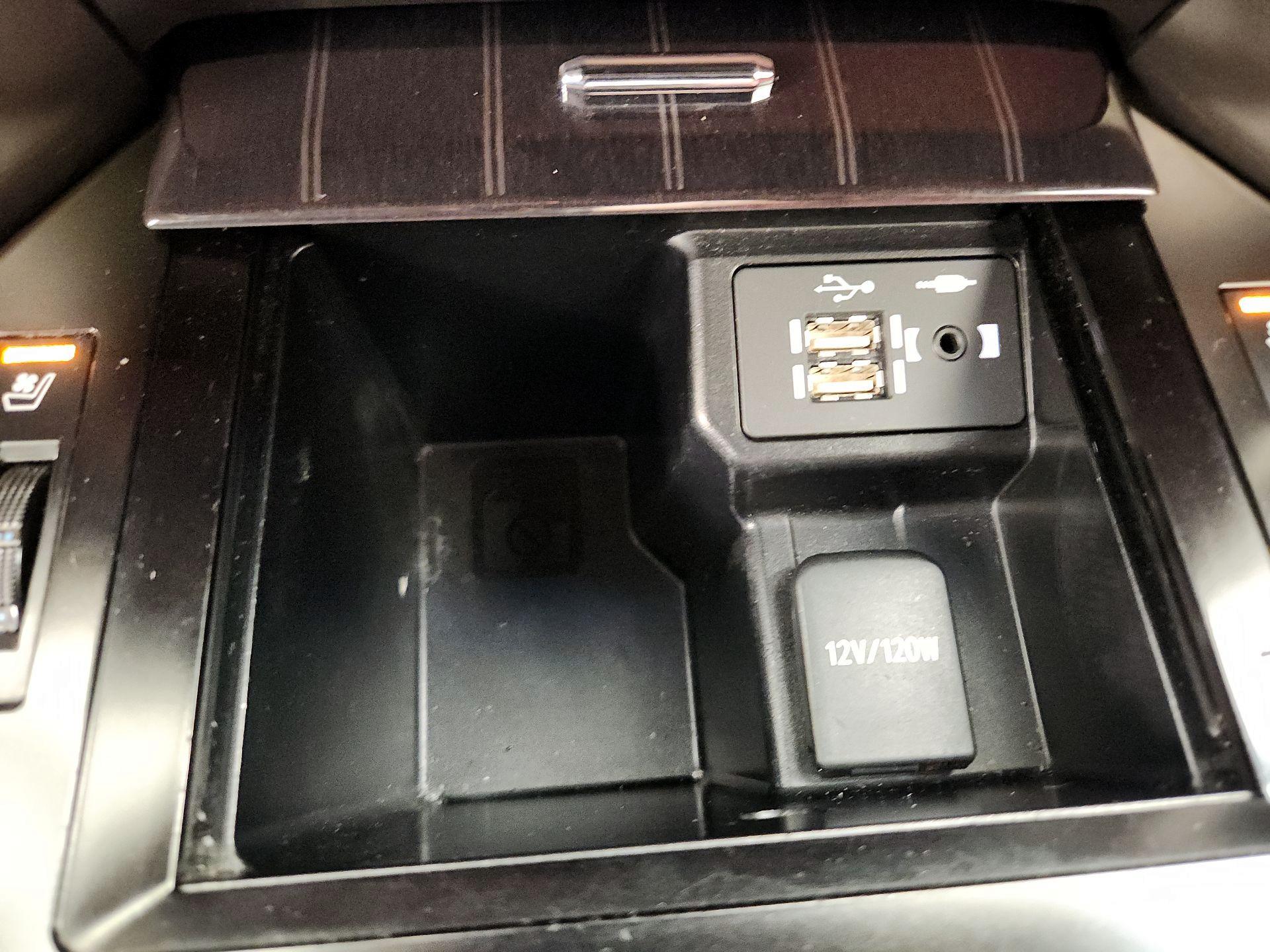 Thumbnail: 2020 Lexus GX - 19