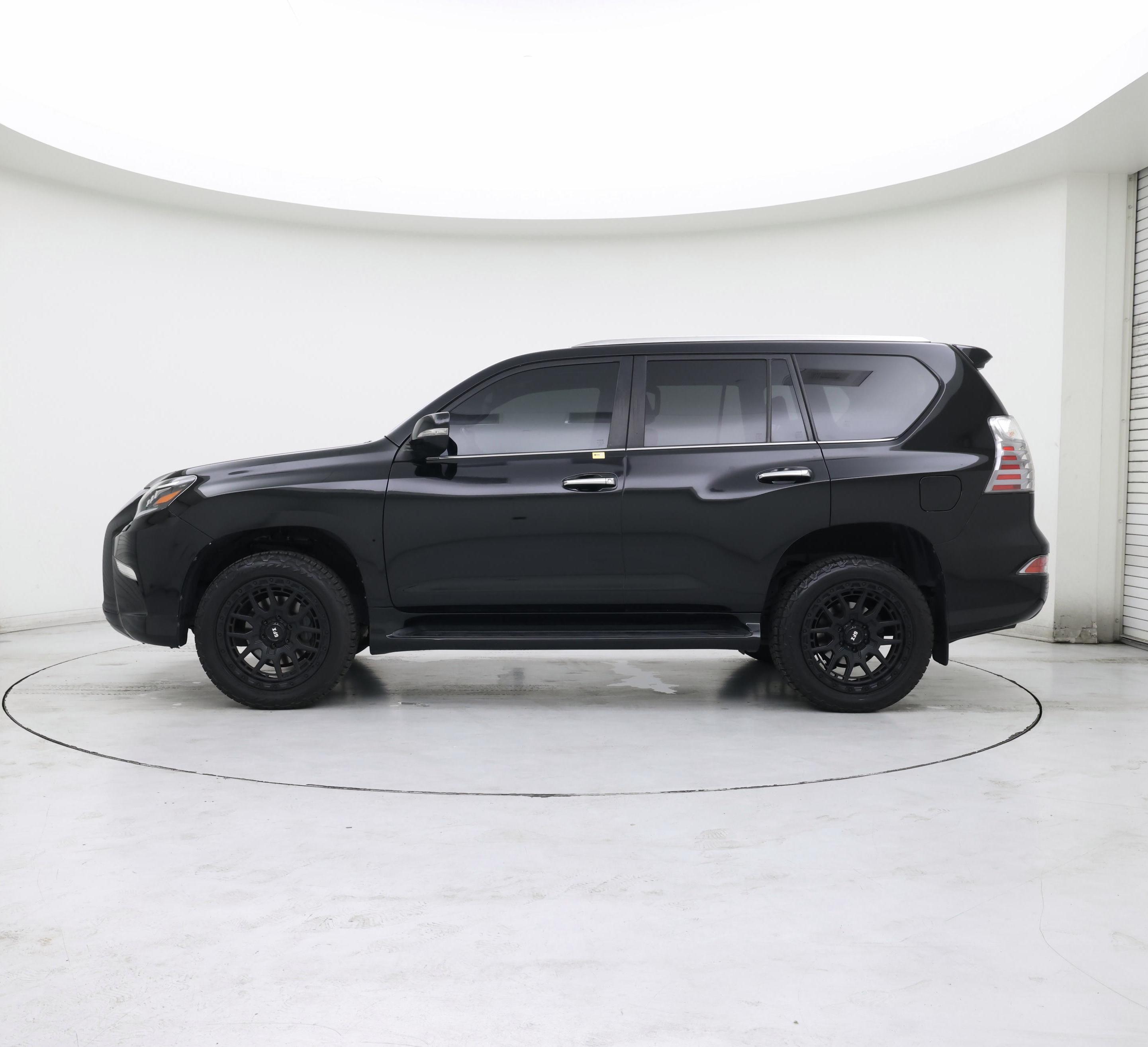 Thumbnail: 2020 Lexus GX - 3