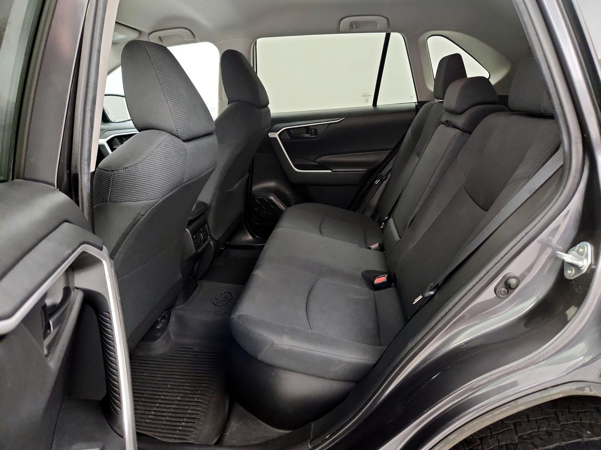 Thumbnail: 2021 Toyota RAV4 - 19