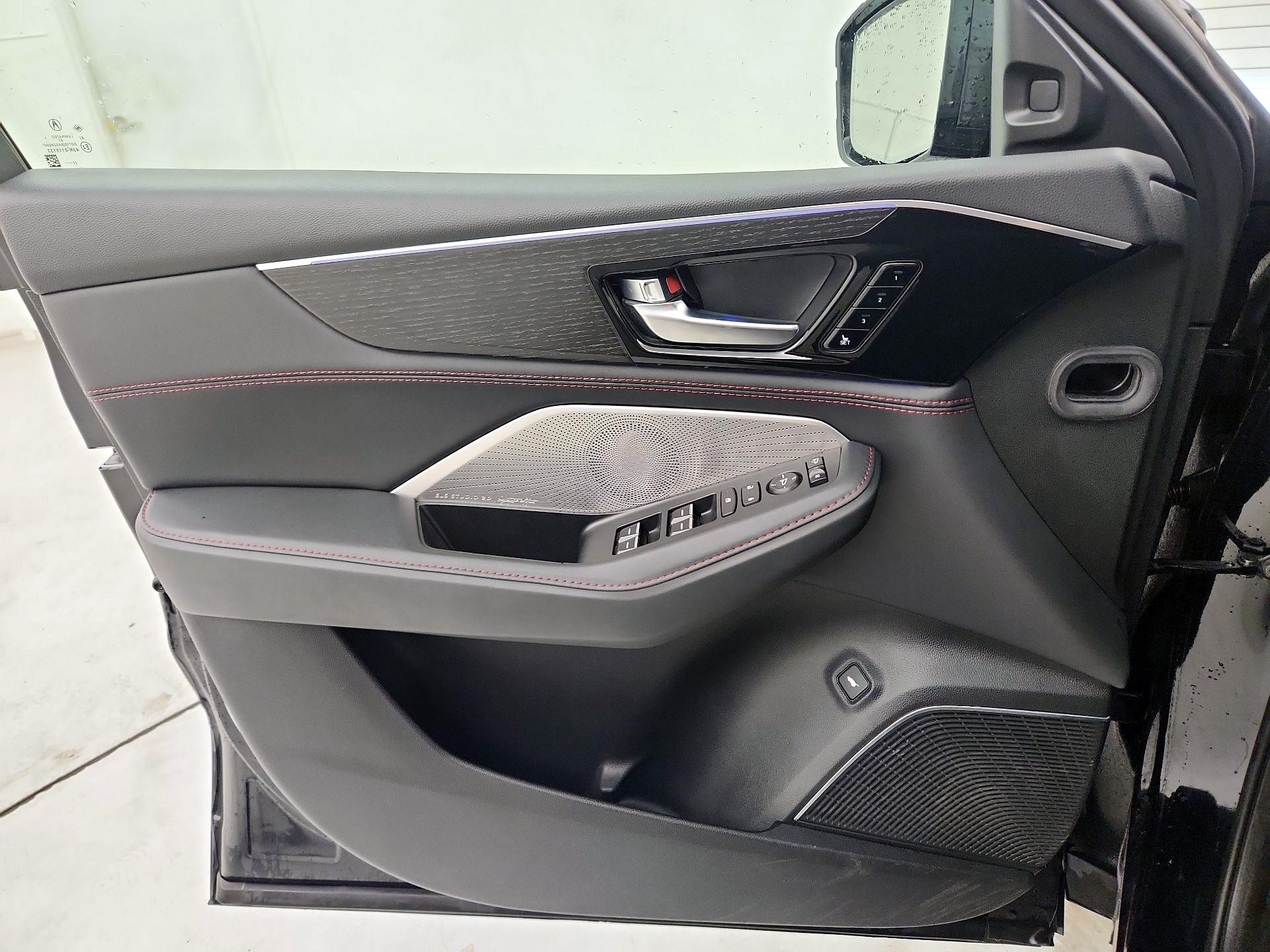 Thumbnail: 2023 Acura MDX - 12