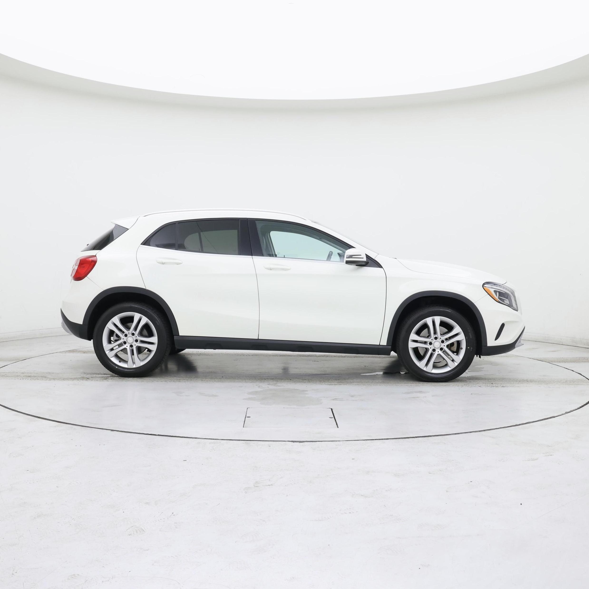 Thumbnail: 2015 Mercedes-Benz GLA - 7