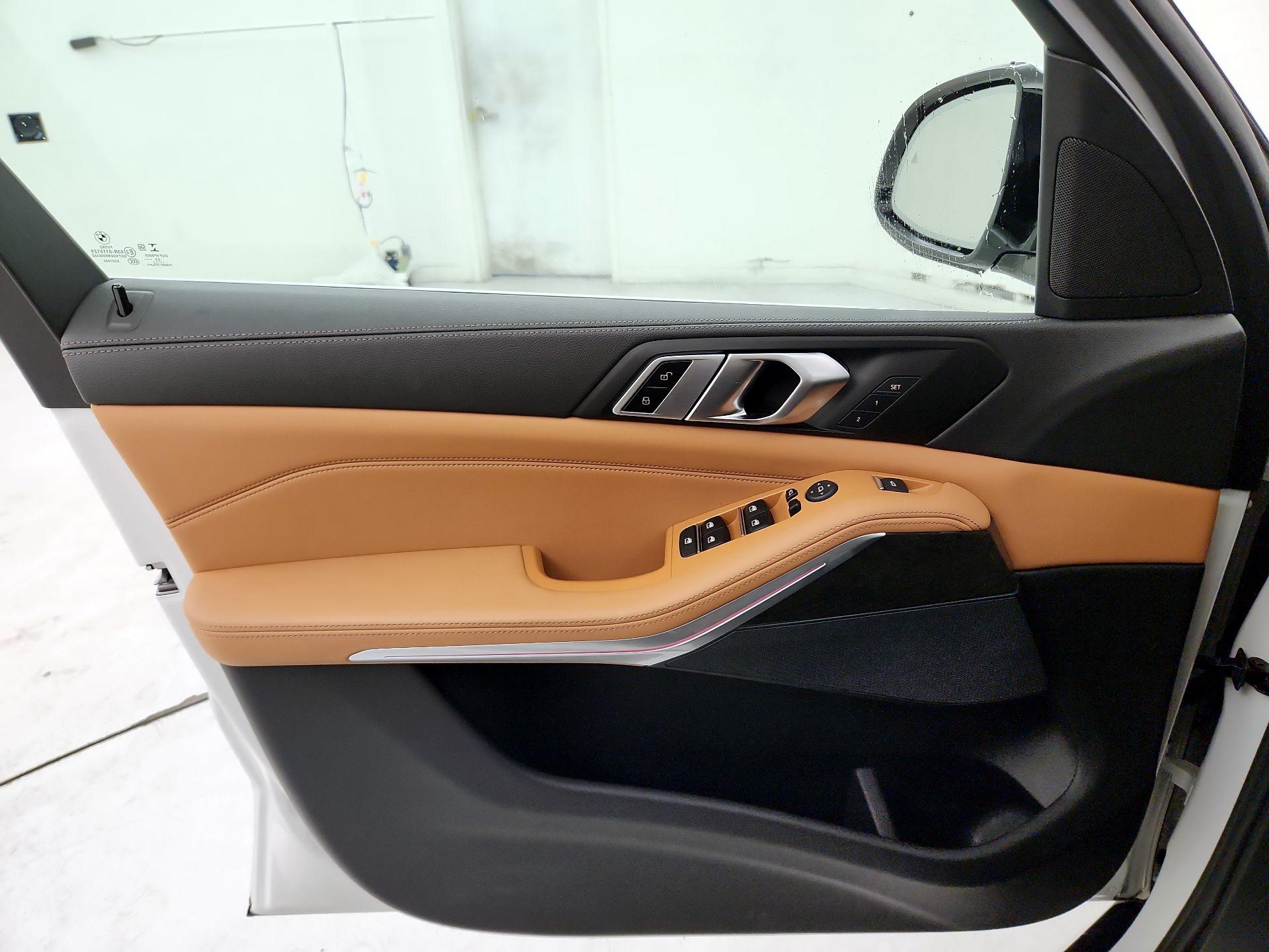 Thumbnail: 2023 BMW X5 - 12
