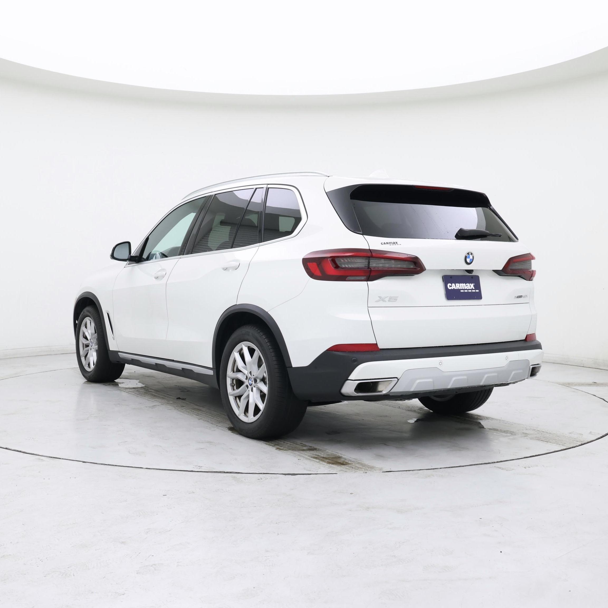 Thumbnail: 2023 BMW X5 - 2