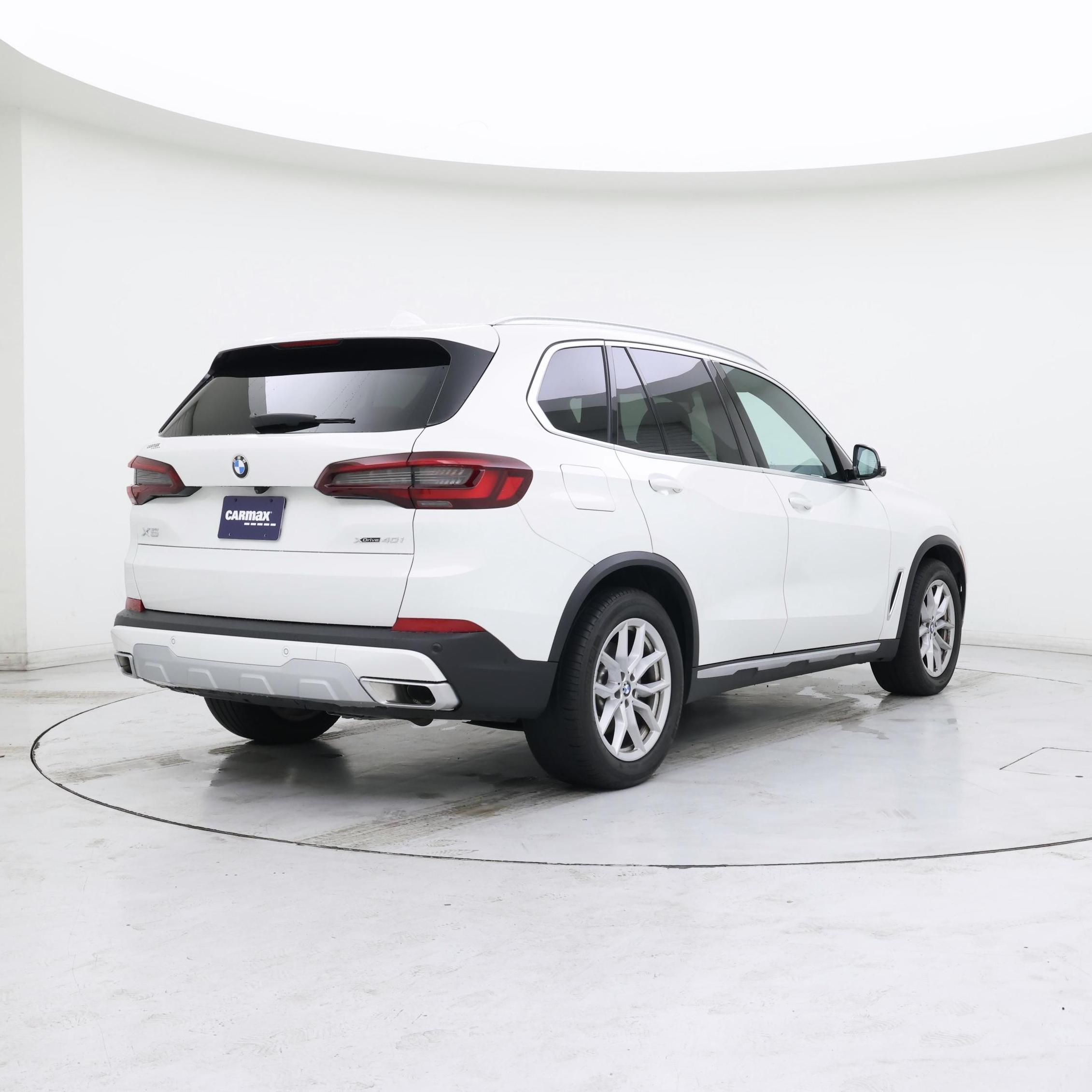 Thumbnail: 2023 BMW X5 - 8