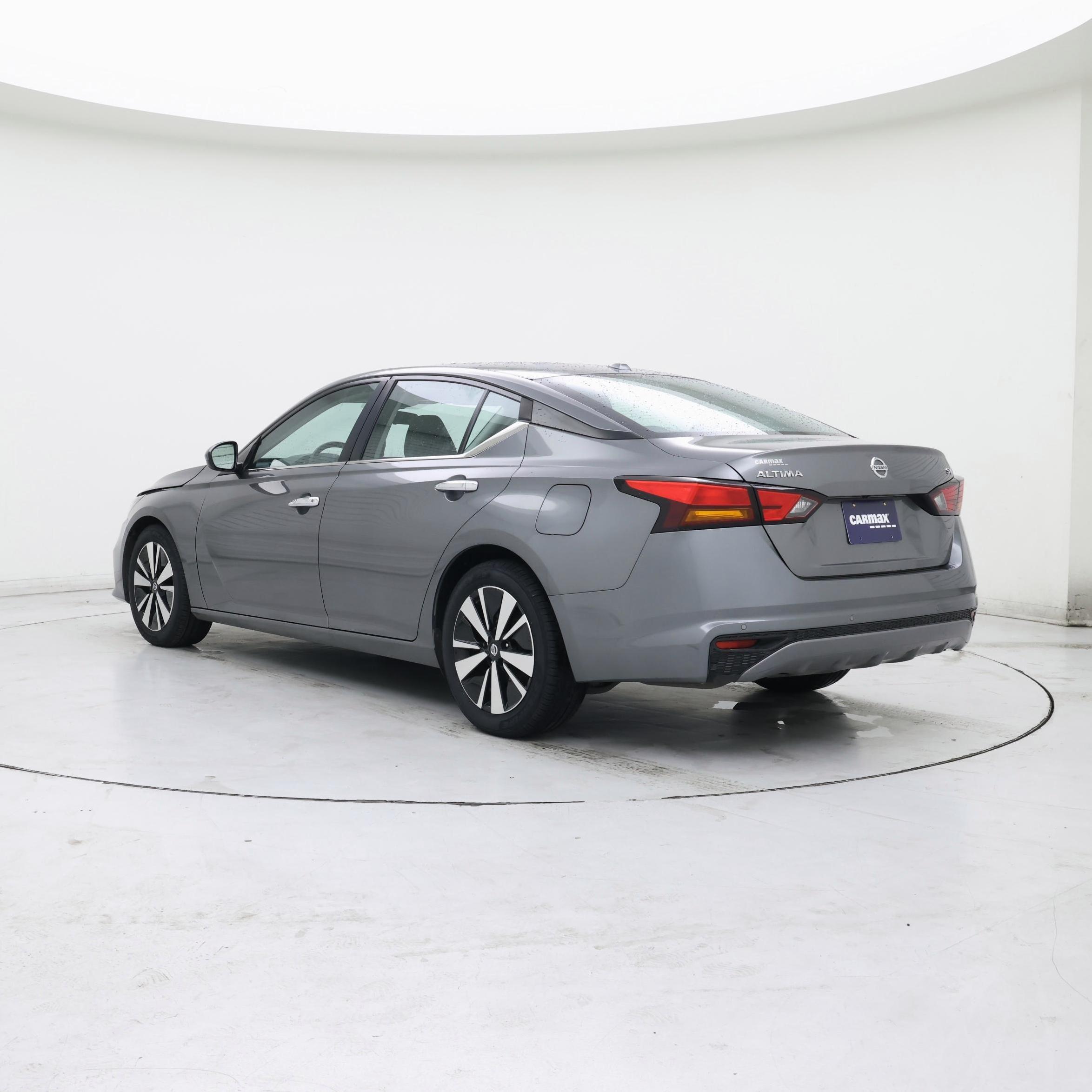 Thumbnail: 2022 Nissan Altima - 2