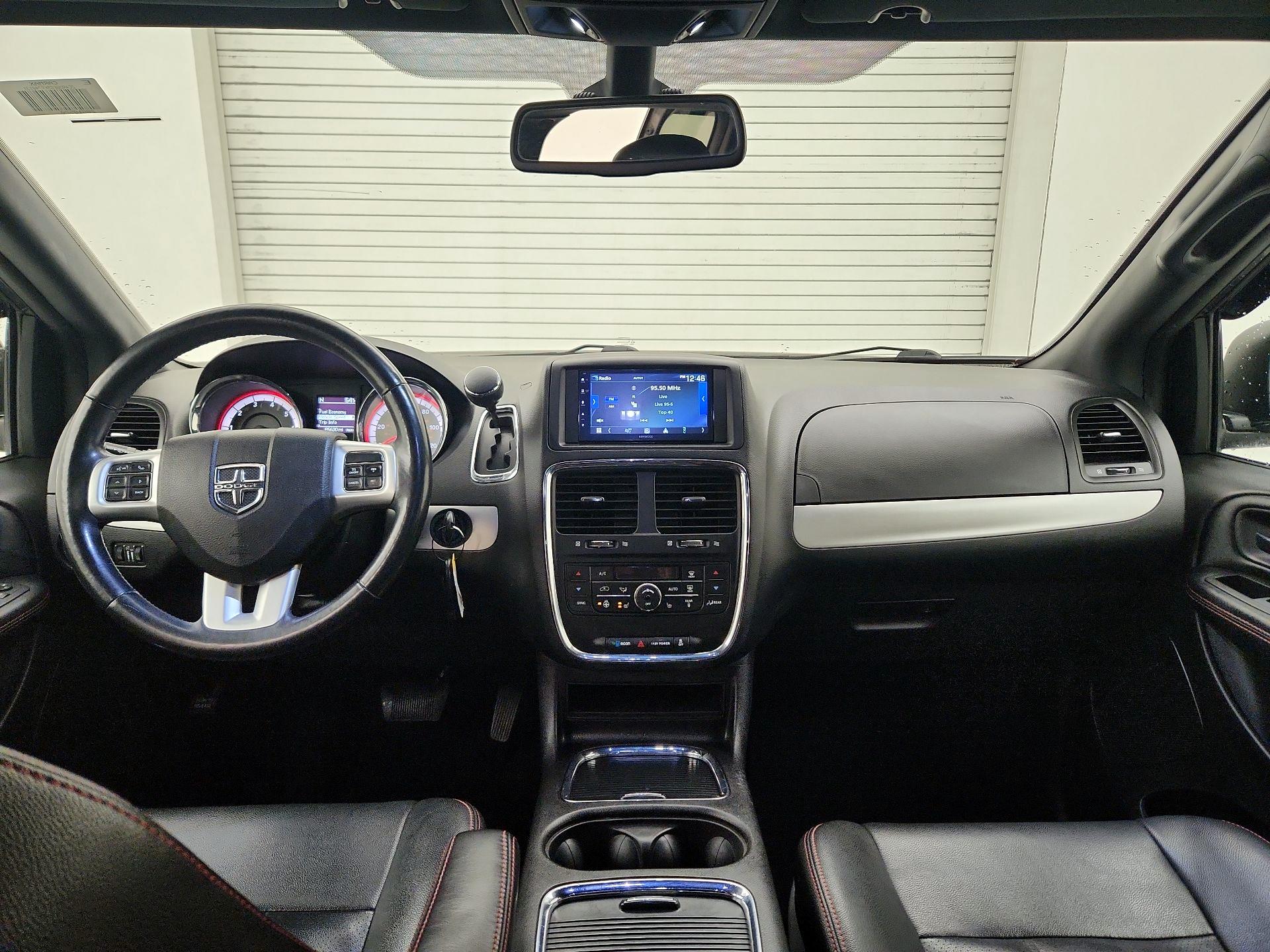 Thumbnail: 2019 Dodge Grand Caravan - 9