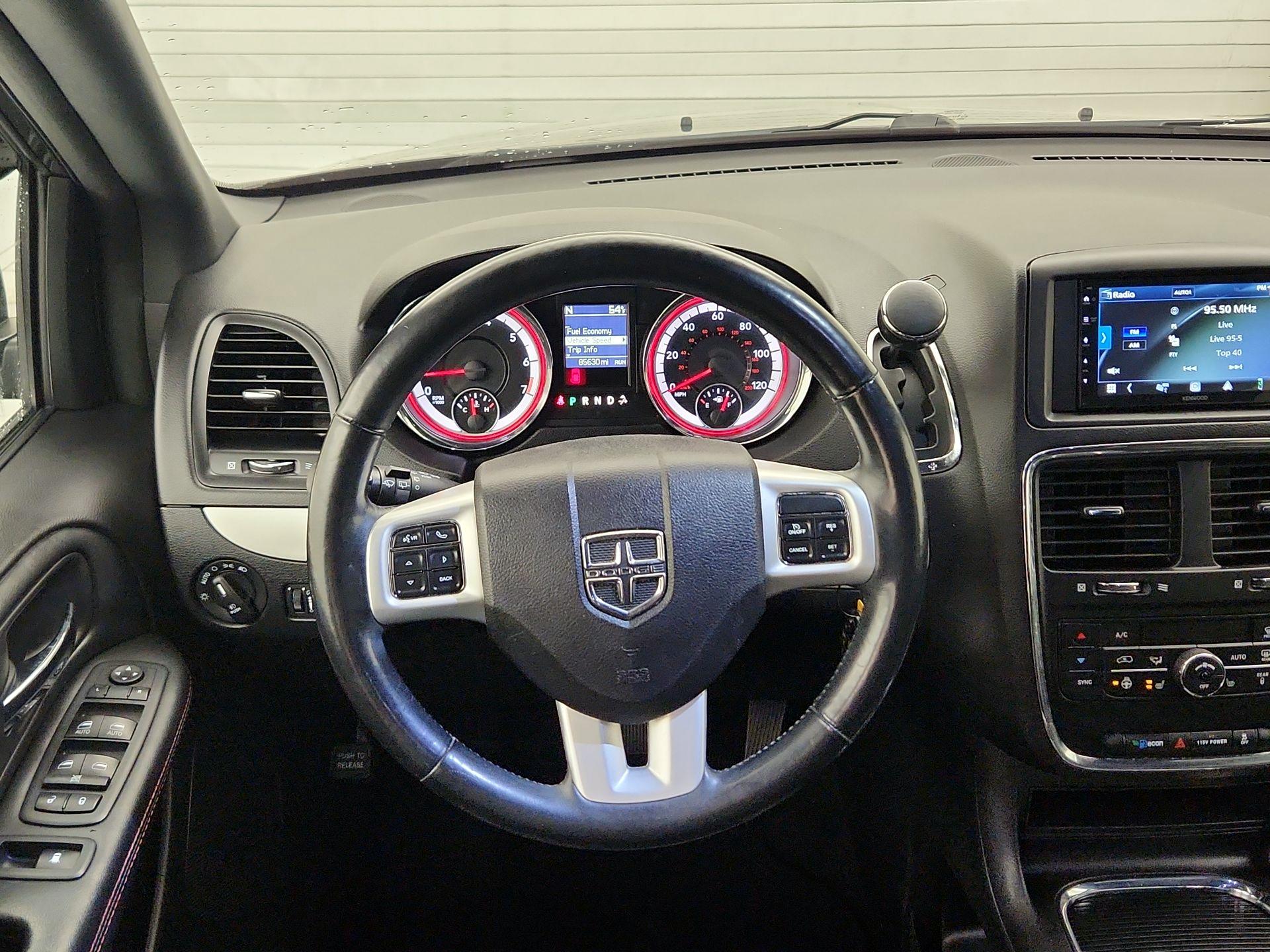 Thumbnail: 2019 Dodge Grand Caravan - 10