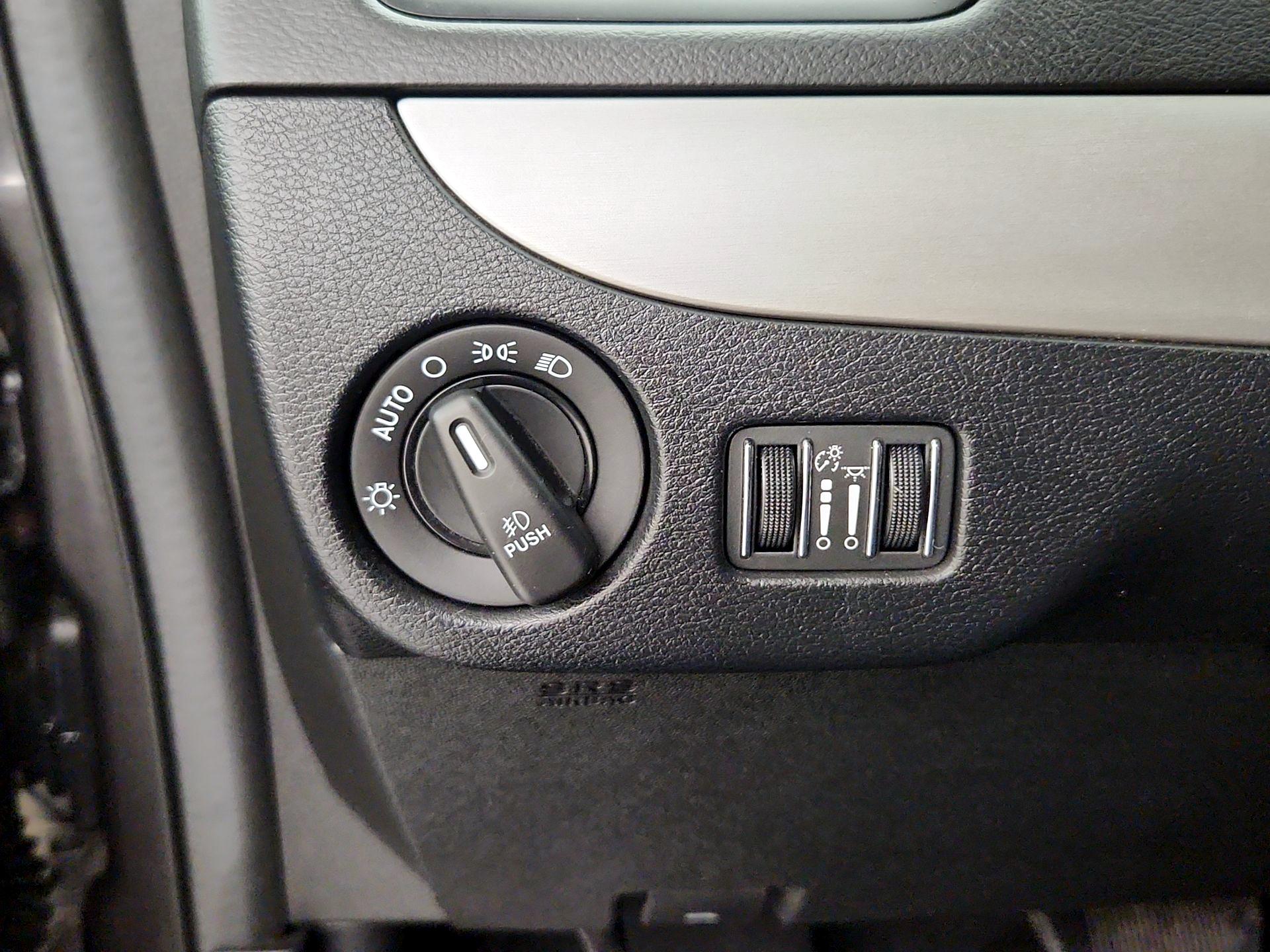 Thumbnail: 2019 Dodge Grand Caravan - 13