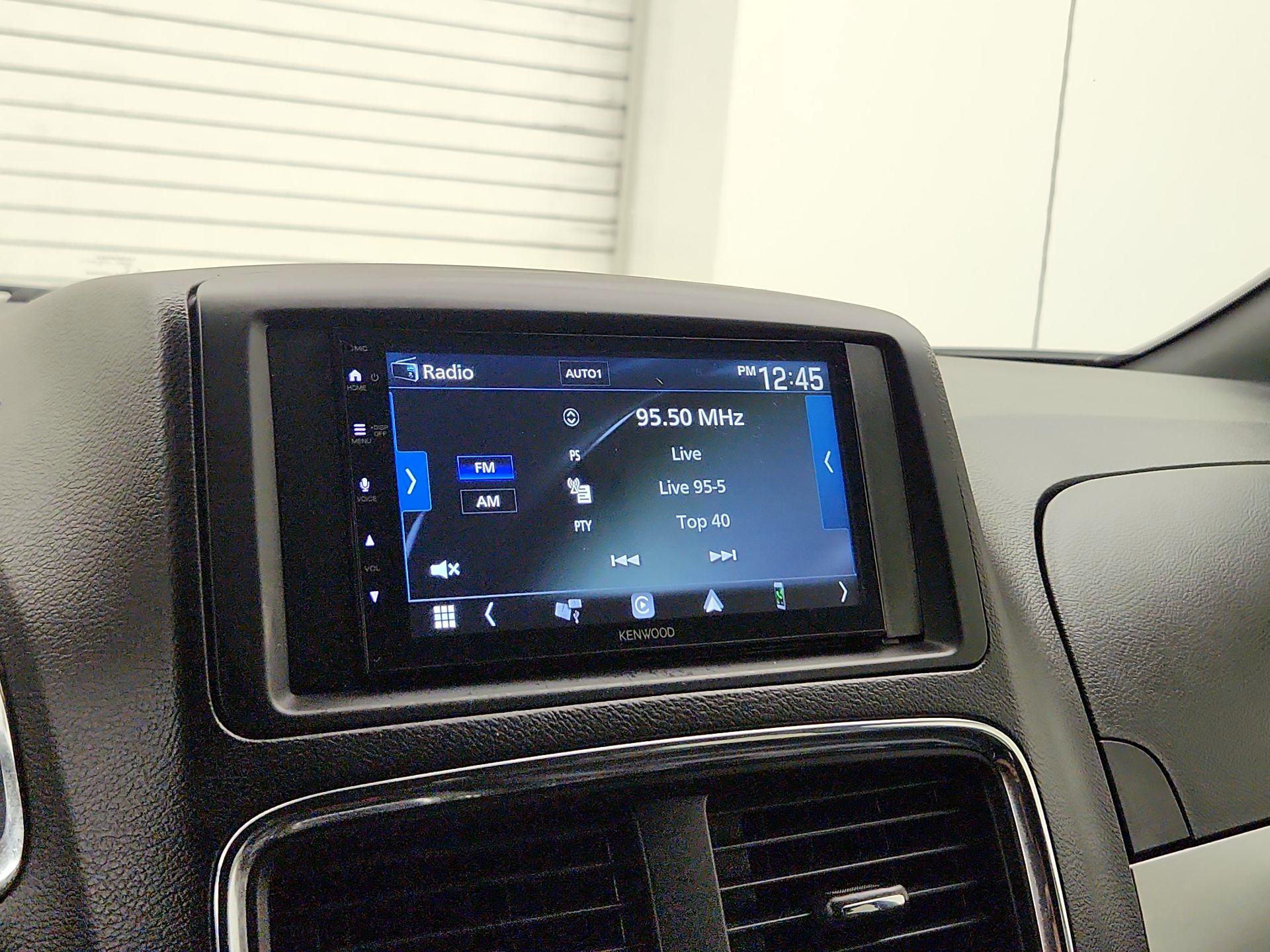 Thumbnail: 2019 Dodge Grand Caravan - 15