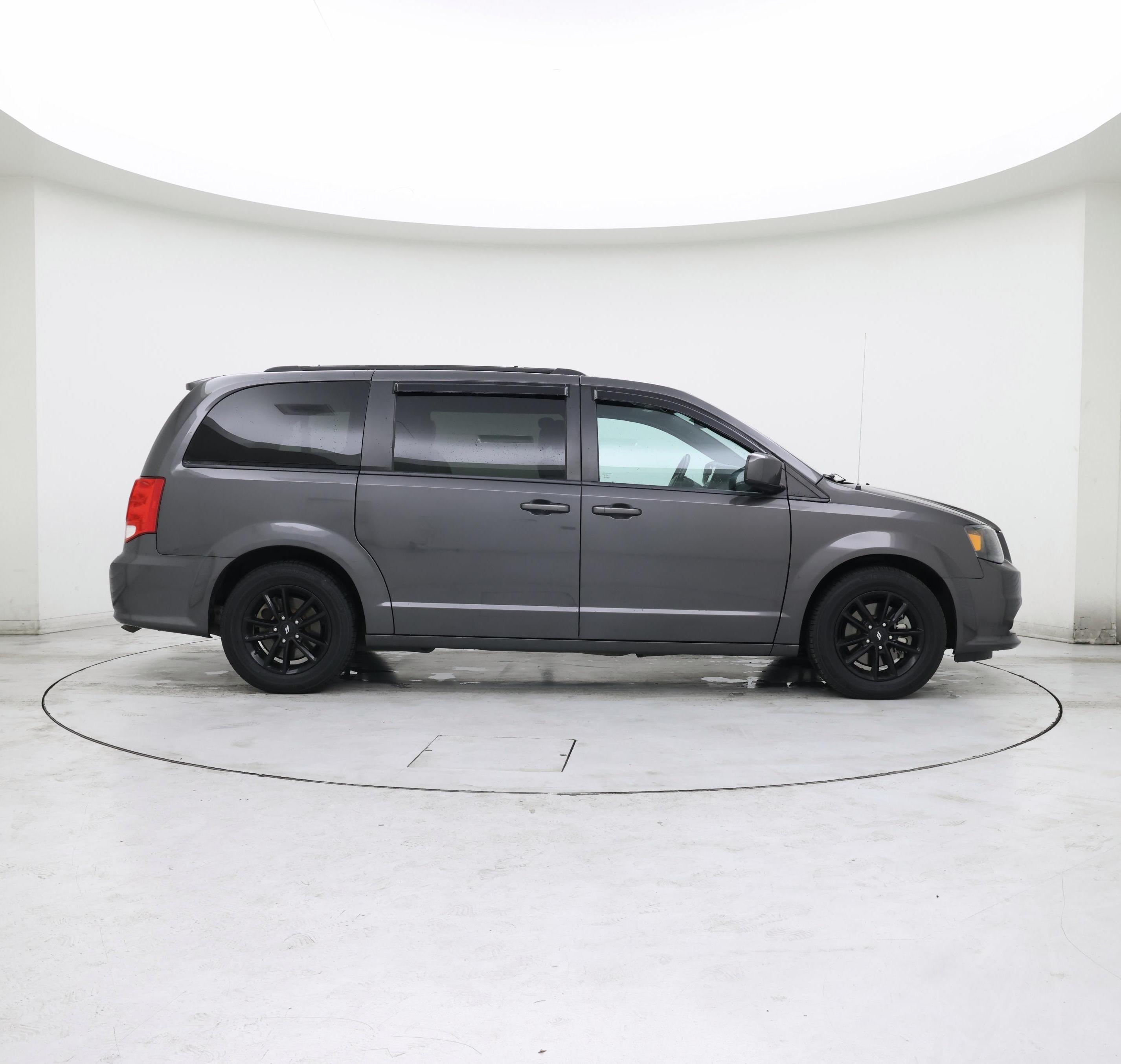 Thumbnail: 2019 Dodge Grand Caravan - 7