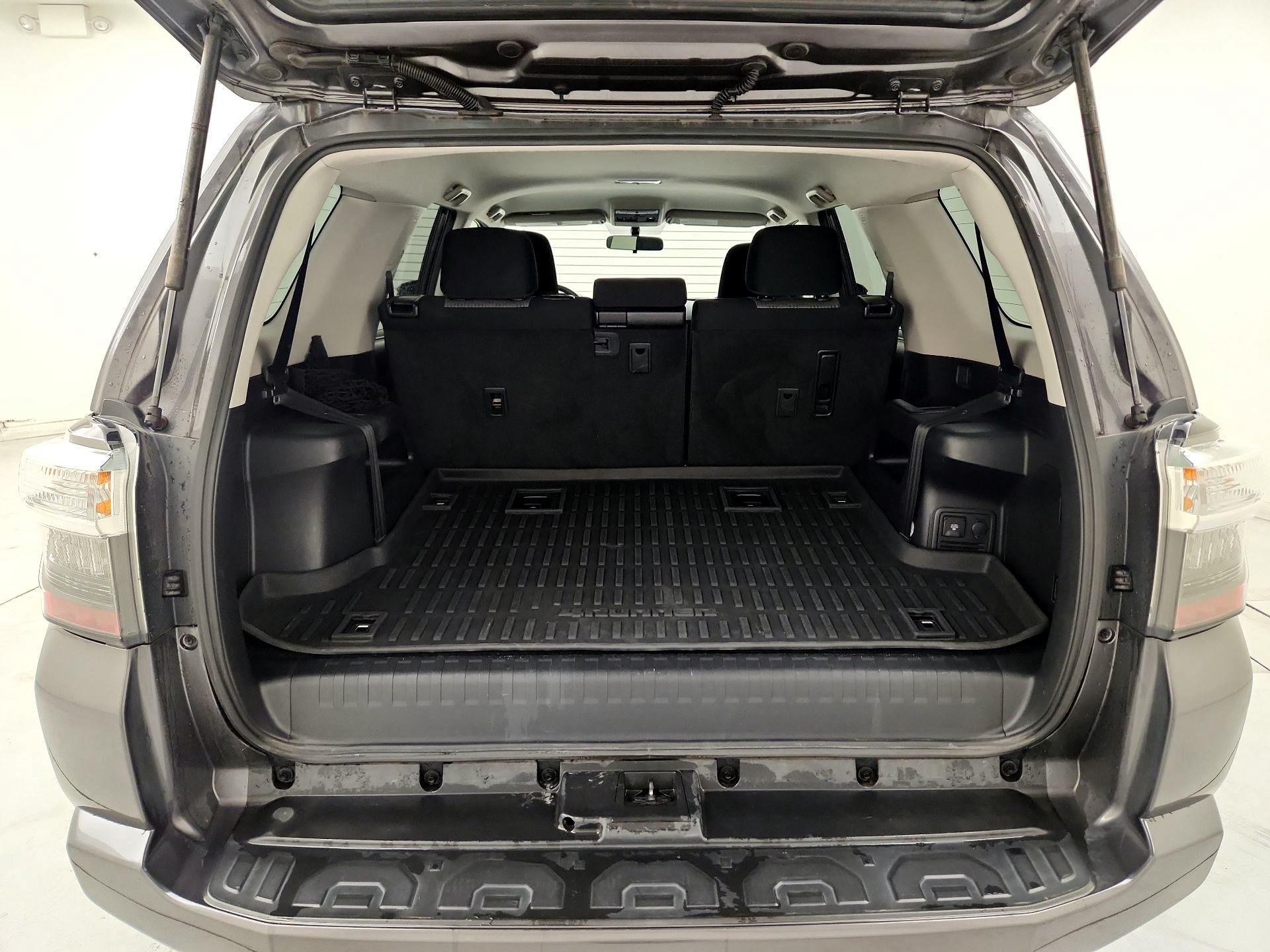 Thumbnail: 2017 Toyota 4Runner - 20