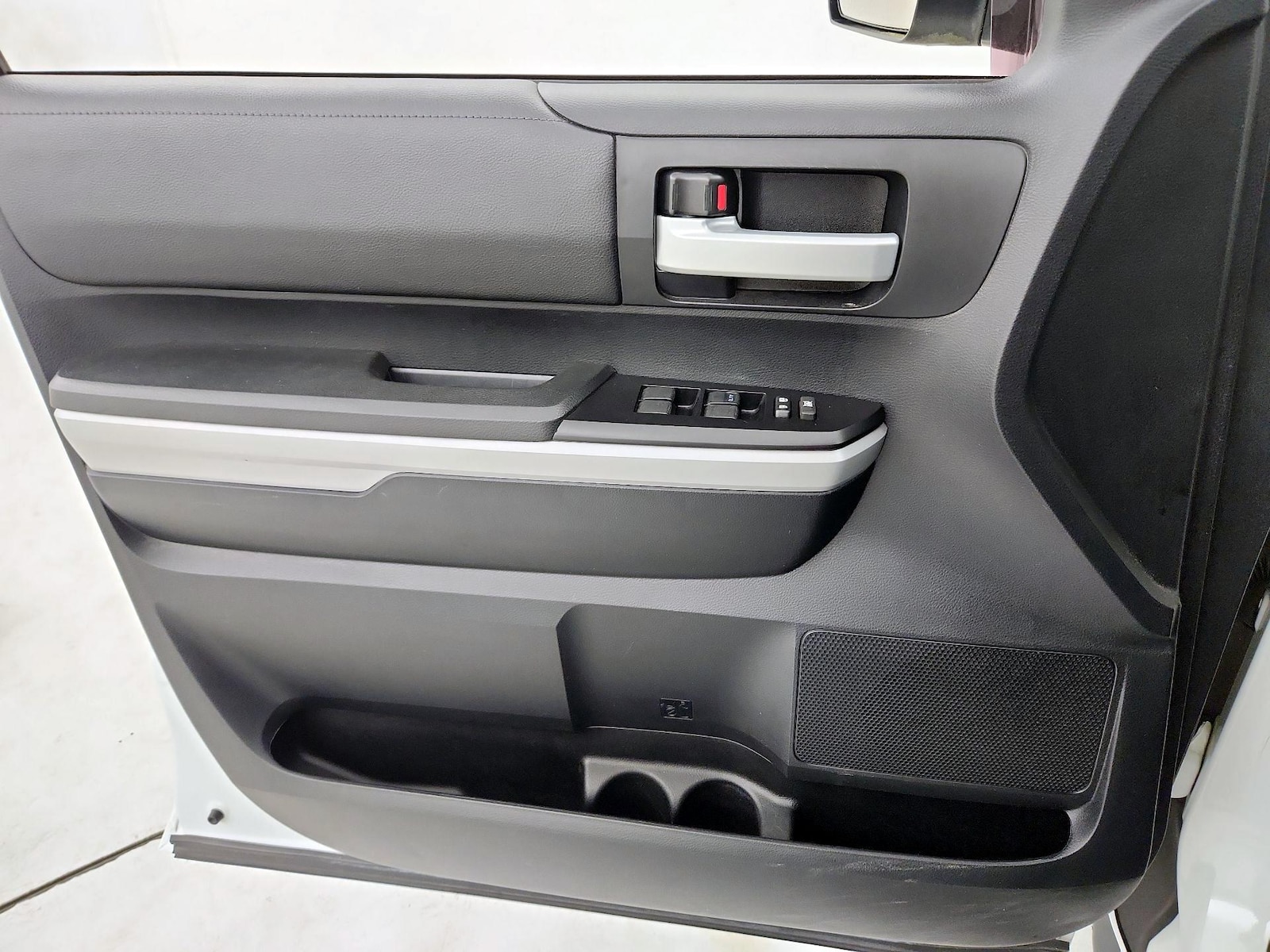 2018 Toyota Tundra SR5 - Photo 13