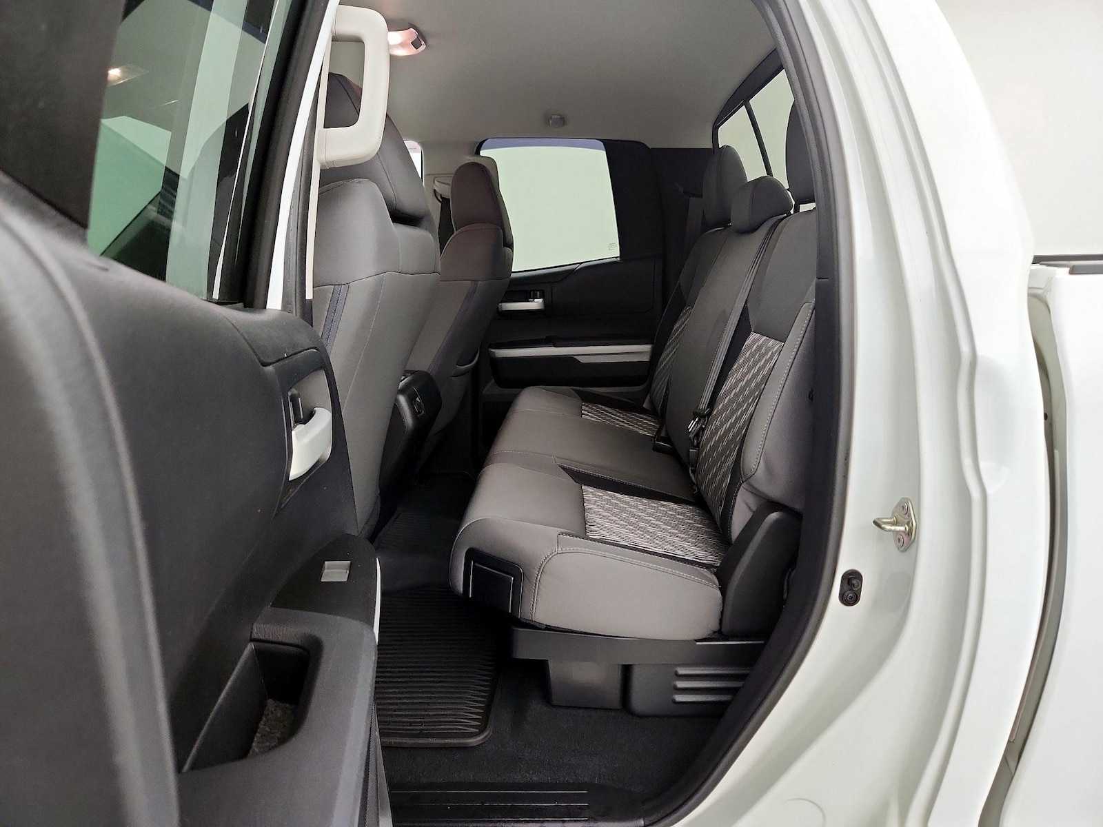 2018 Toyota Tundra SR5 - Photo 20