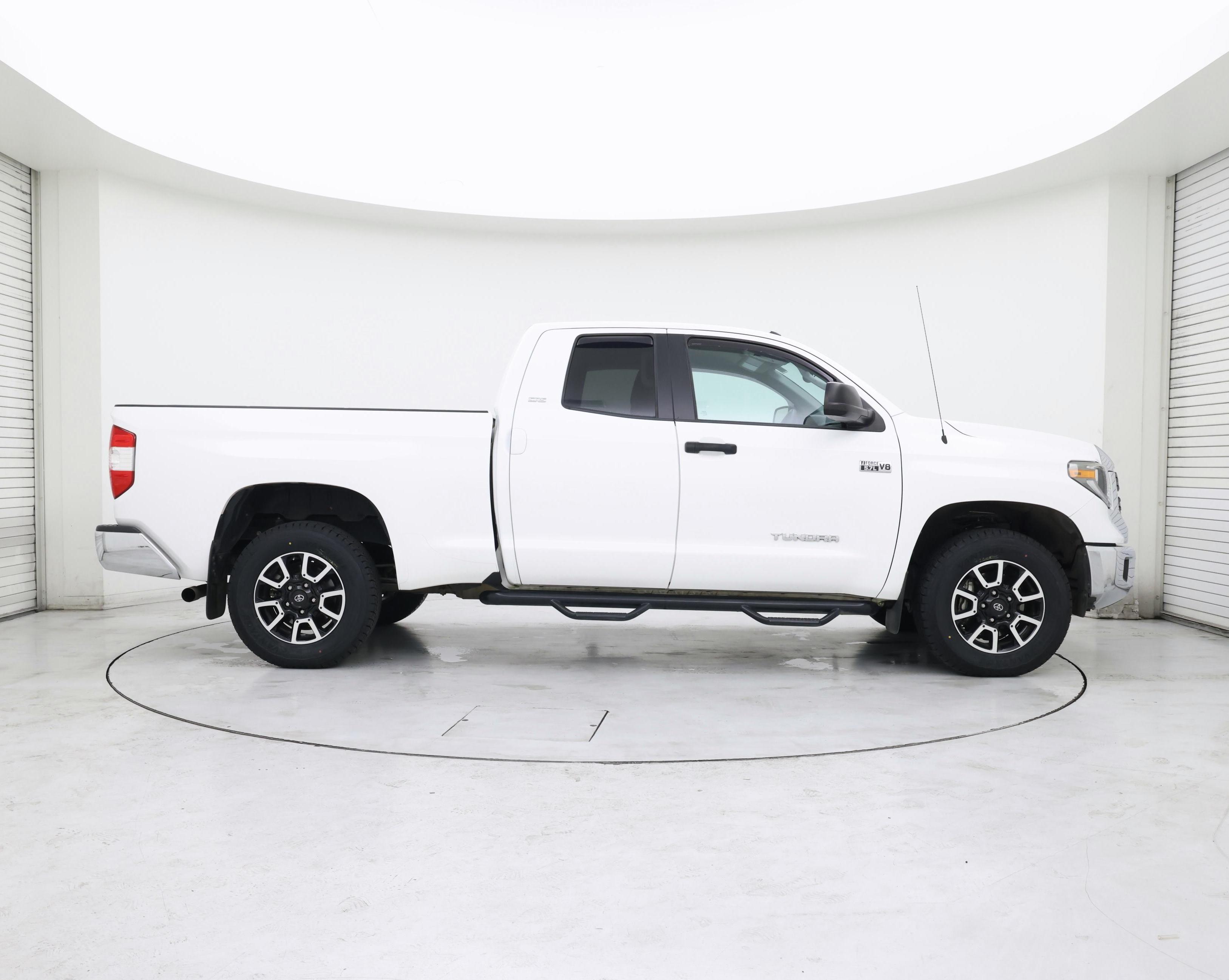 Thumbnail: 2018 Toyota Tundra - 7
